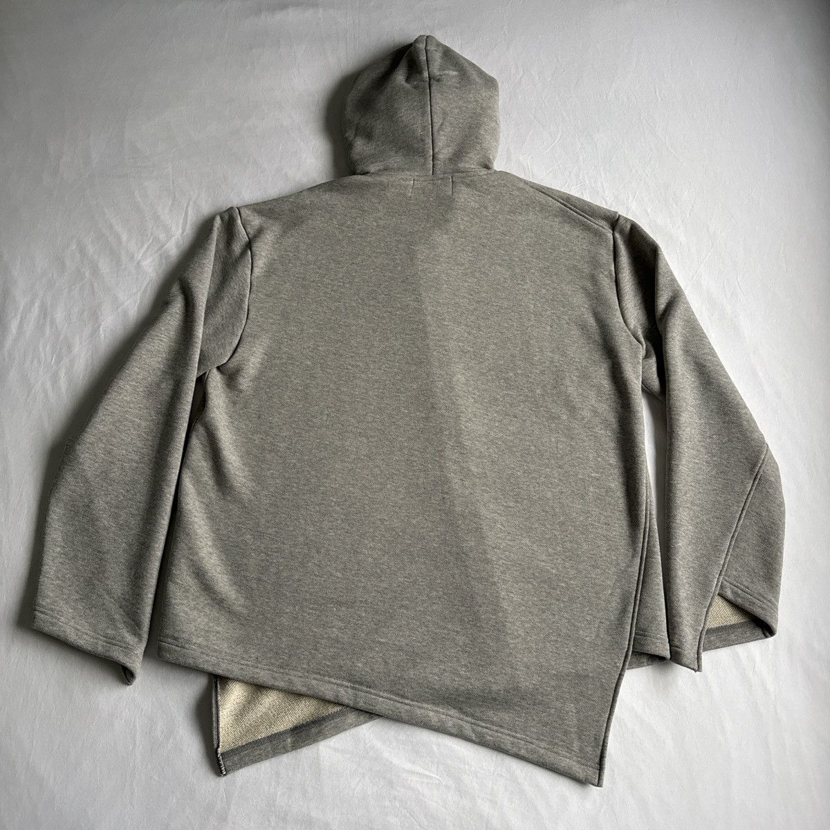 CDG by Comme des Garcons Comme Des Garçons CDG Twisted Hoodie Asymmetrical Grey XL Size US XL / EU 56 / 4 - 5 Thumbnail
