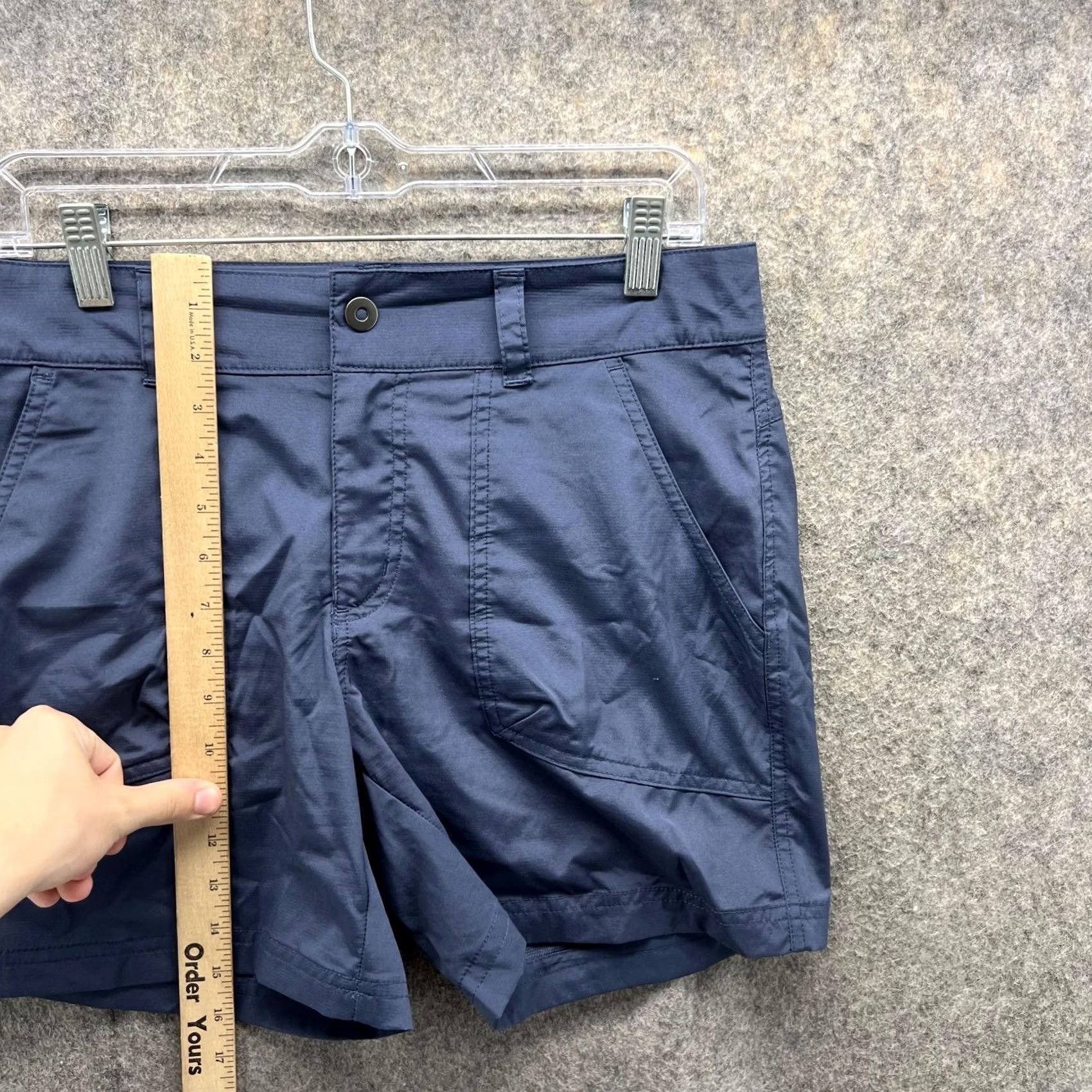 Vintage Columbia Shorts Women 8 Blue Chino Flat Front Nylon Lightweight Pockets 6" Inseam Regular Omni Shield Advanced Repelency Vintage No Size 30" / US 8 / IT 44 - 5 Thumbnail