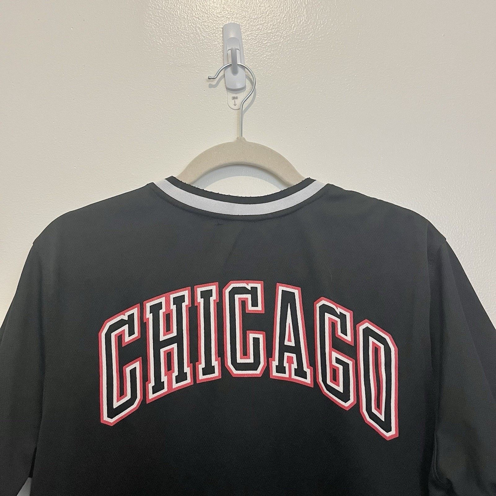 NBA NBA Ultra Game Chicago Bulls Shooting Shirt WarmUp Sz M Size US M / EU 48-50 / 2 - 2 Thumbnail