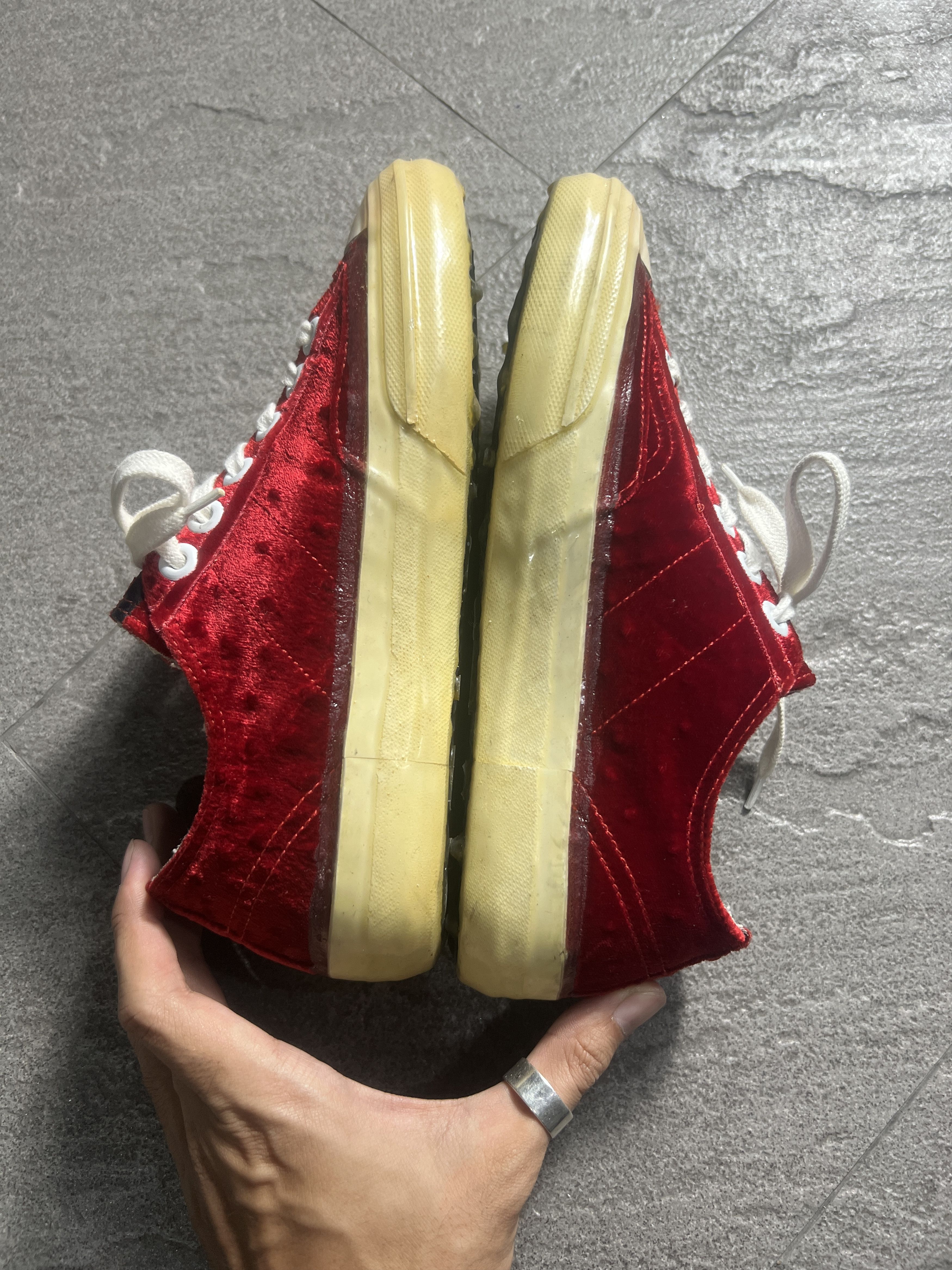Golden Goose Golden Goose V-Star2 Red Velvet Low Top Size 36 Size US 6 / IT 36 - 7 Thumbnail