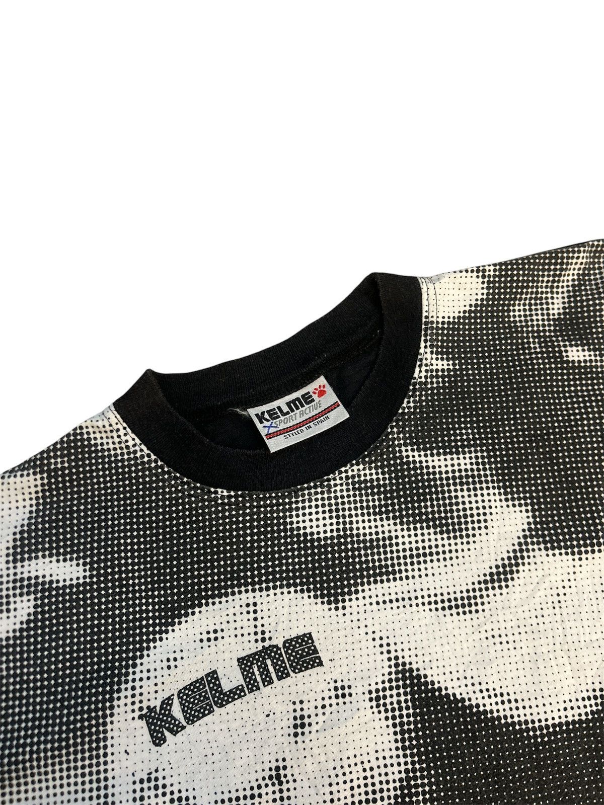 Beauty Beast 💥RARE💥Vintage Kelme Street Soccer Halftone All Over Print Size US M / EU 48-50 / 2 - 5 Thumbnail