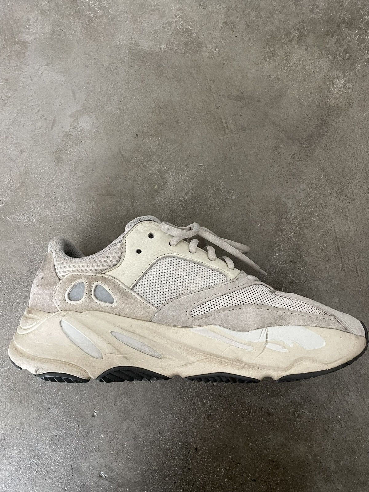 Yeezy Yeezy Boost 700 Analog Size US 9.5 / EU 42-43 - 7 Thumbnail