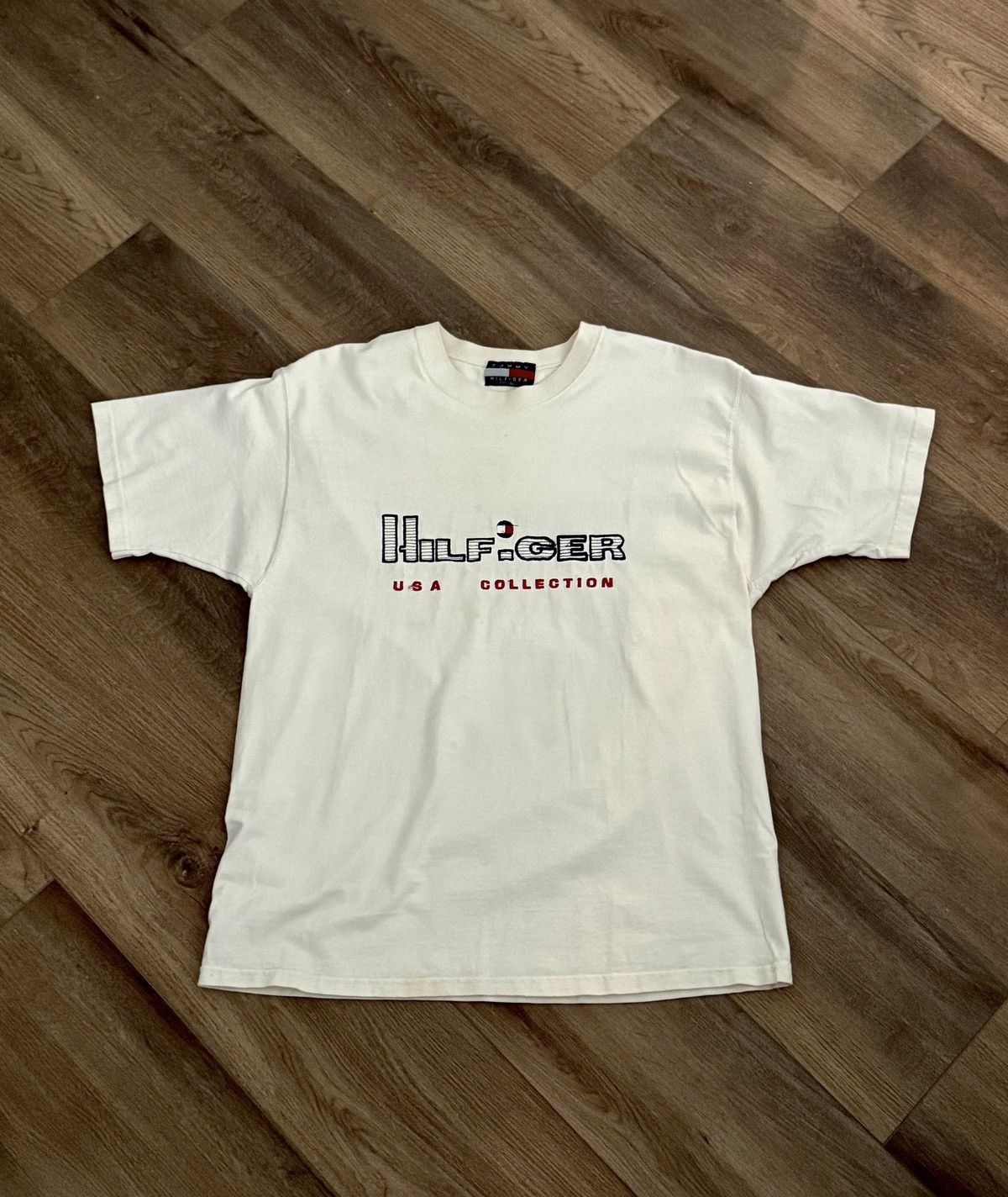 Tommy Hilfiger Vintage Tommy Hilfiger USA Collection Logo Tee Size L Size US L / EU 52-54 / 3 - 1 Thumbnail