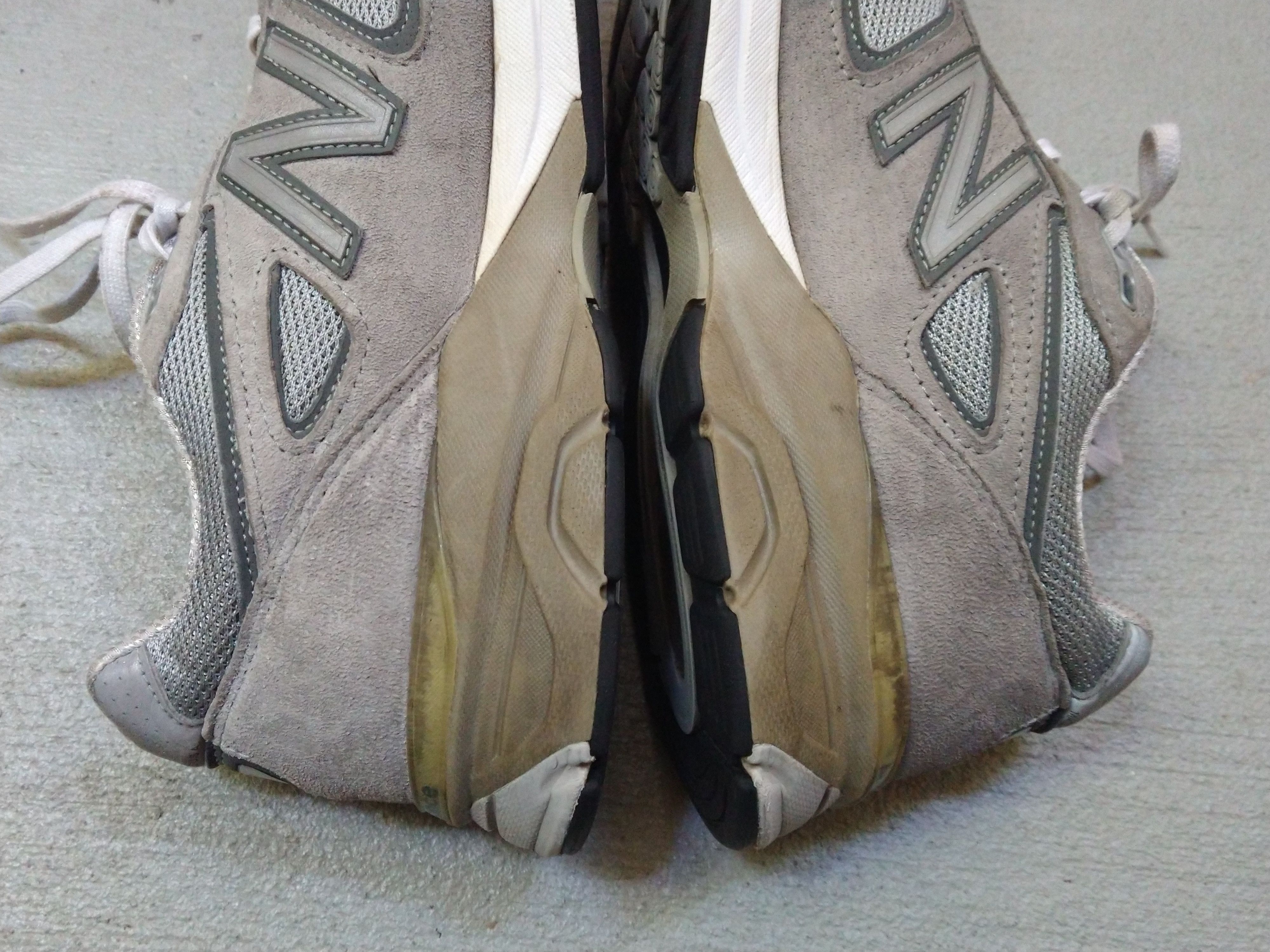 New Balance New Balance 990V5 Size 8.5 D Gray Suede Castlerock M990GL4 Size US 8.5 / EU 41-42 - 9 Thumbnail