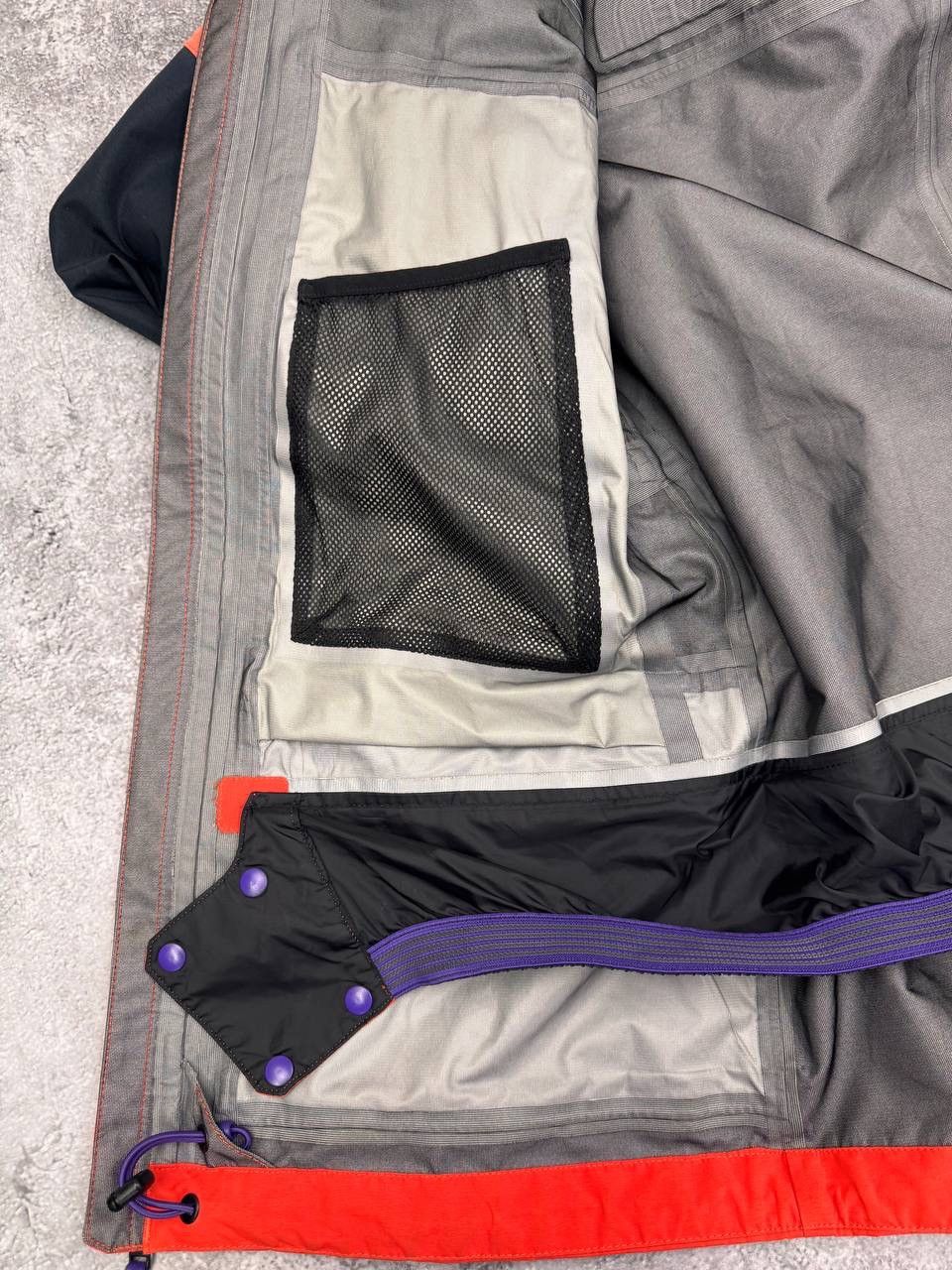 The North Face The North Face Women's Waterproof Hooded Jacket Size M Size M / US 6-8 / IT 42-44 - 9 Thumbnail