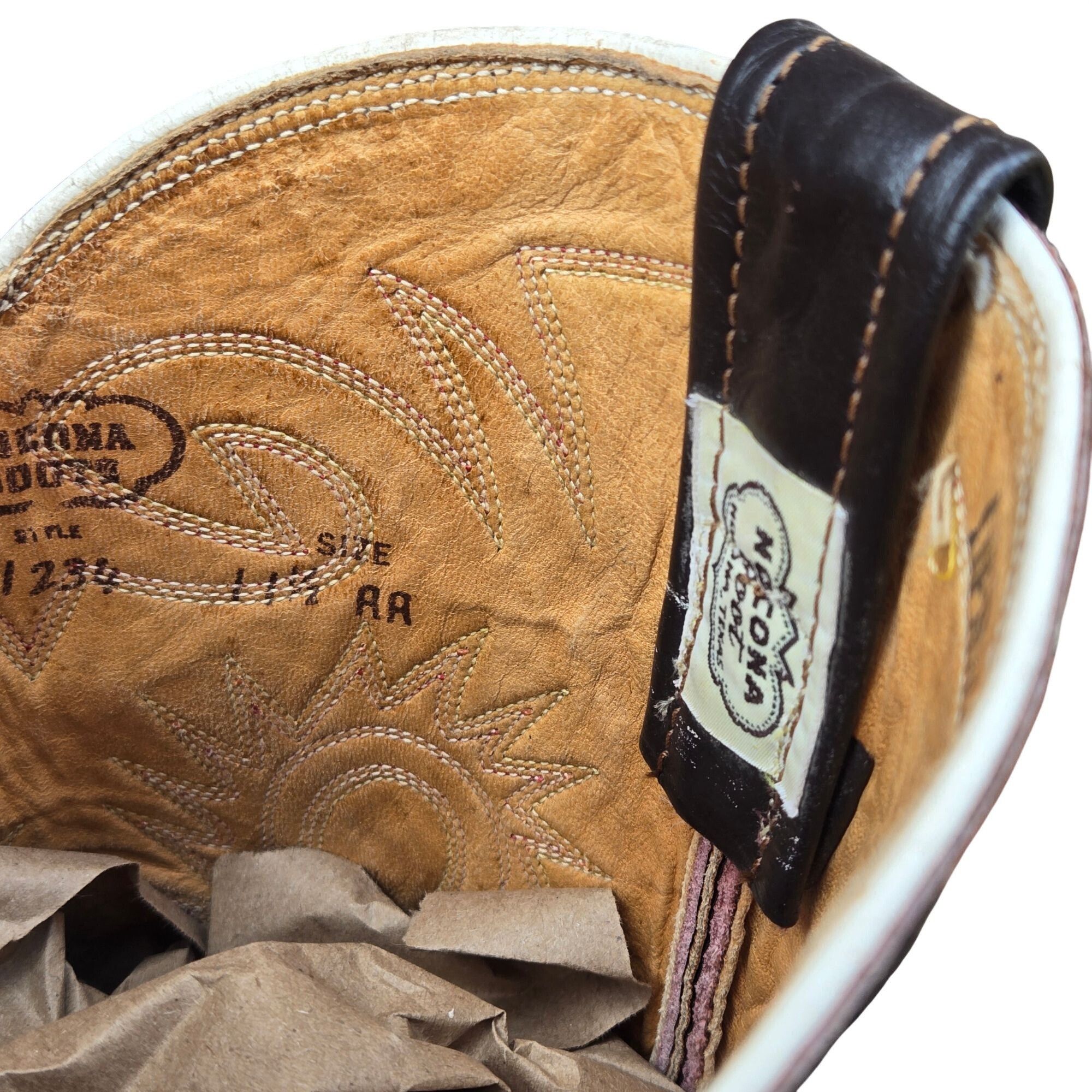 Nocona Vintage Nocona Cowboy Boots Two Tone Brown Leather Mens 11.5 Size US 11.5 / EU 44-45 - 12 Thumbnail