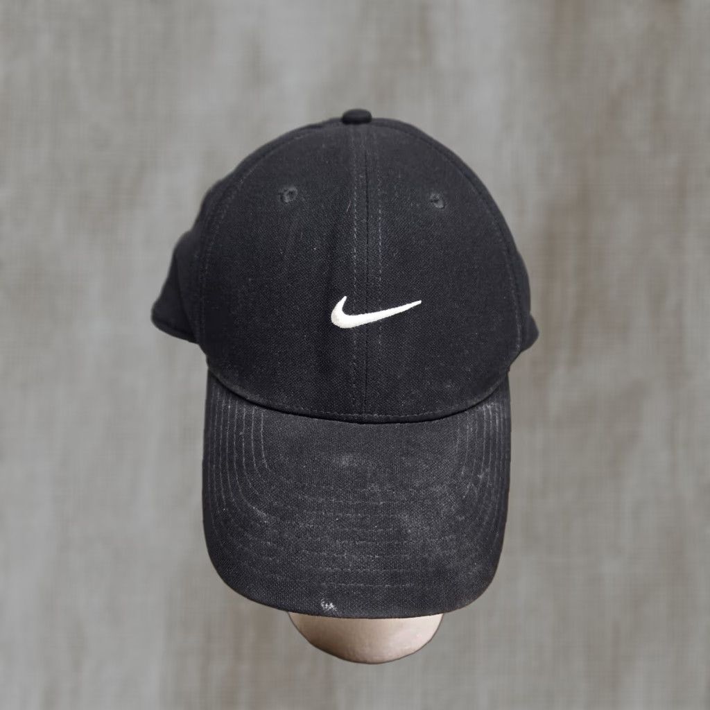 Nike Nike Hat Cap One Size Adjustable Black White Swoosh Golf Tennis Running Dri-Fit Mens Sports Baseball Cap Size ONE SIZE - 1 Thumbnail