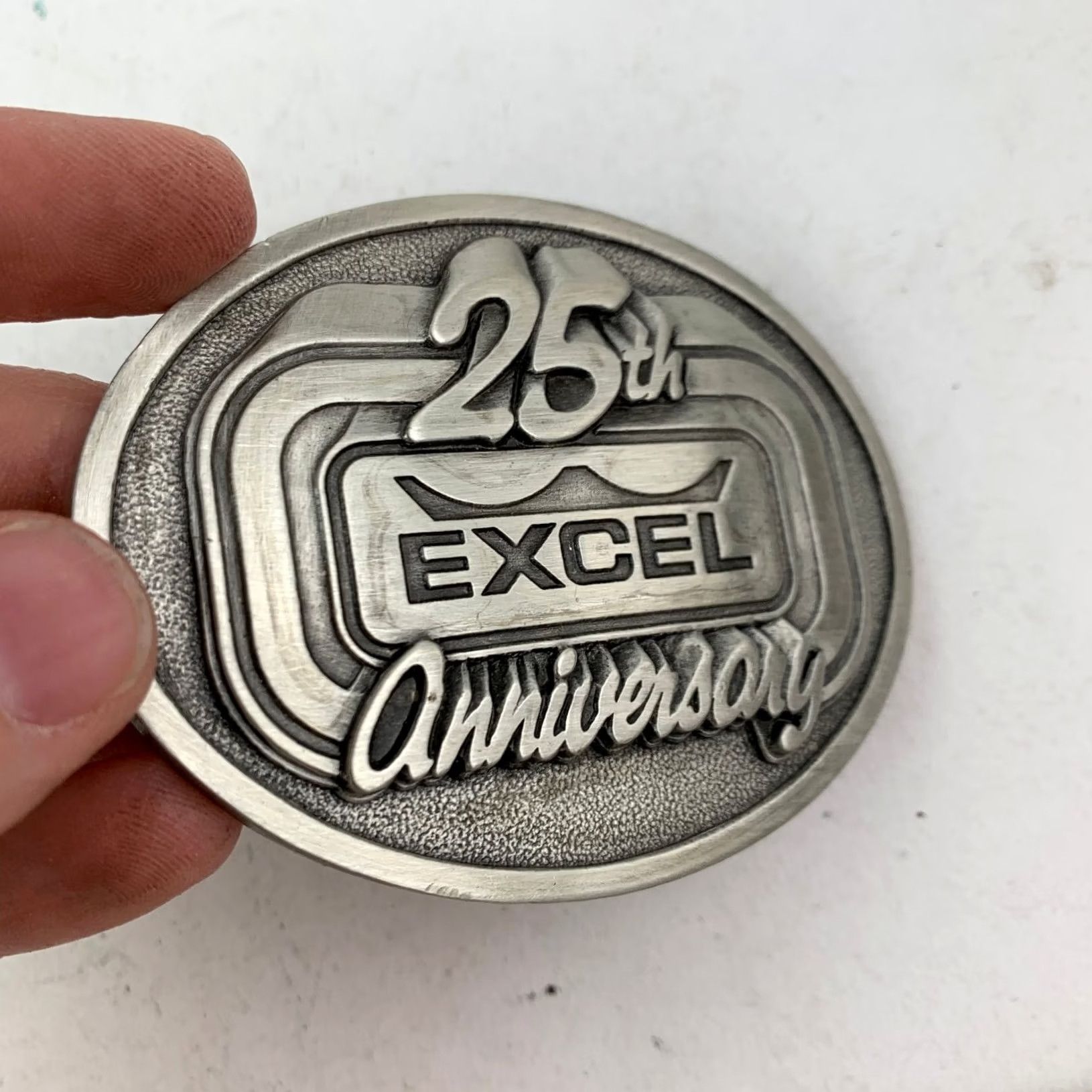 Vintage VINTAGE Excel Belt Buckle 25th Anniversary Silver Tone Oval Limited Edition 1985 Mens Silver Pewter 305/1000 Siskiyou Size ONE SIZE - 2 Thumbnail