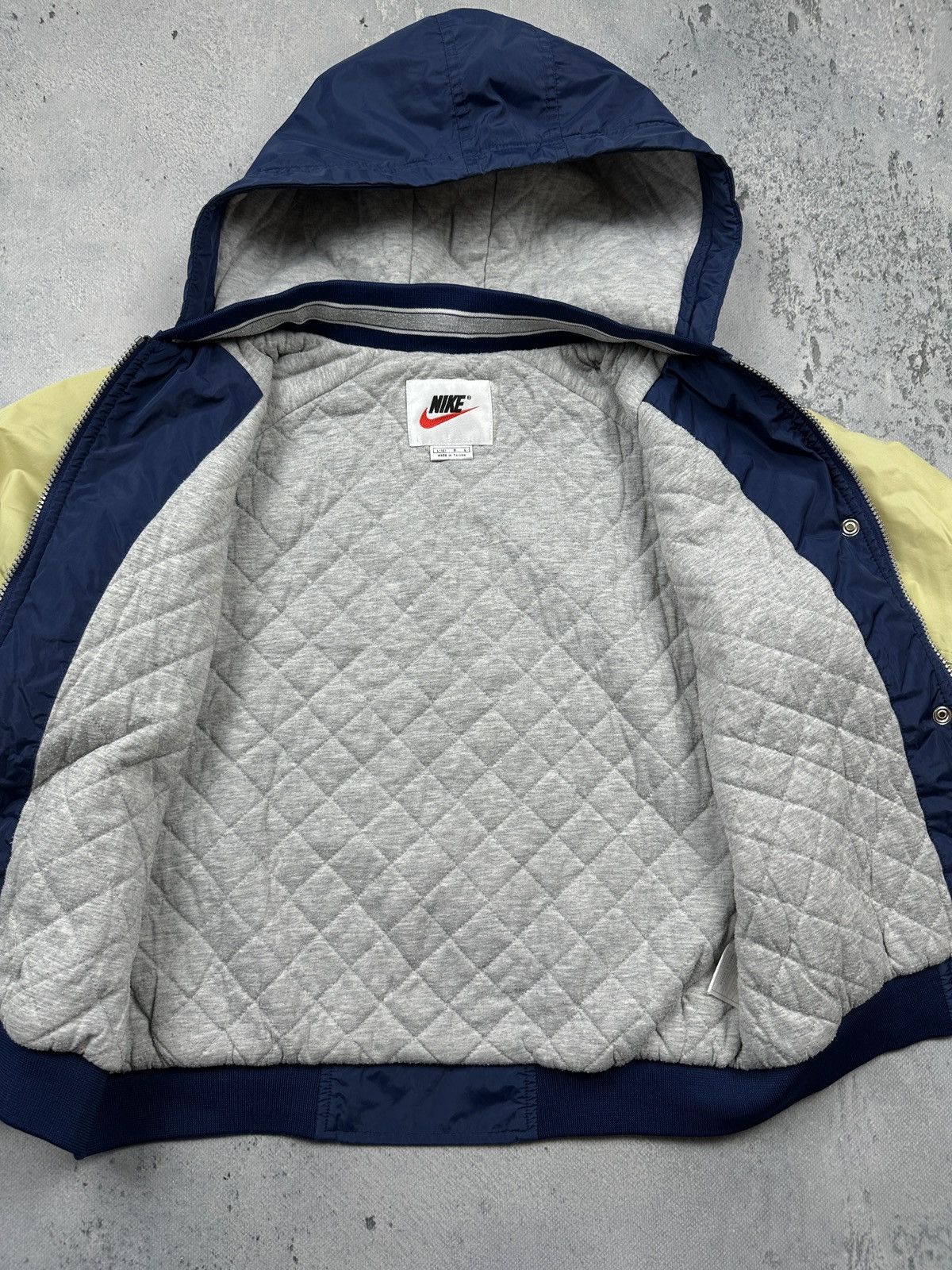 Nike Vintage Nike two-tone Hooded Jacket Blue Yellow 90s Varsity Size M / US 6-8 / IT 42-44 - 10 Thumbnail