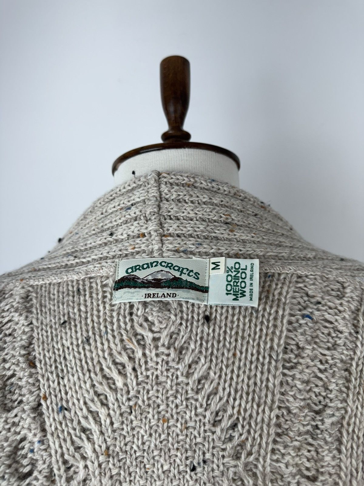 Aran Crafts Men’s Vintage Aran Crafts Wool Knitted Cardigan Sweater Size US M / EU 48-50 / 2 - 6 Thumbnail