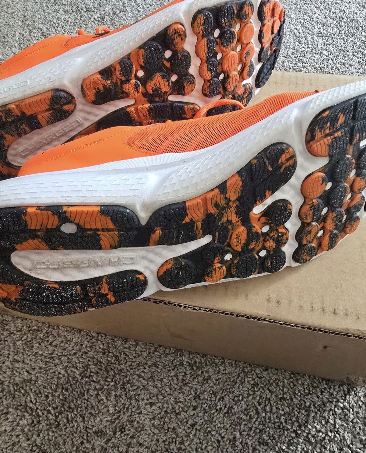 Under Armour Under Armour Charged Assert 10 Orange Athletic Sneakers 13 Size US 13 / EU 46 - 5 Thumbnail