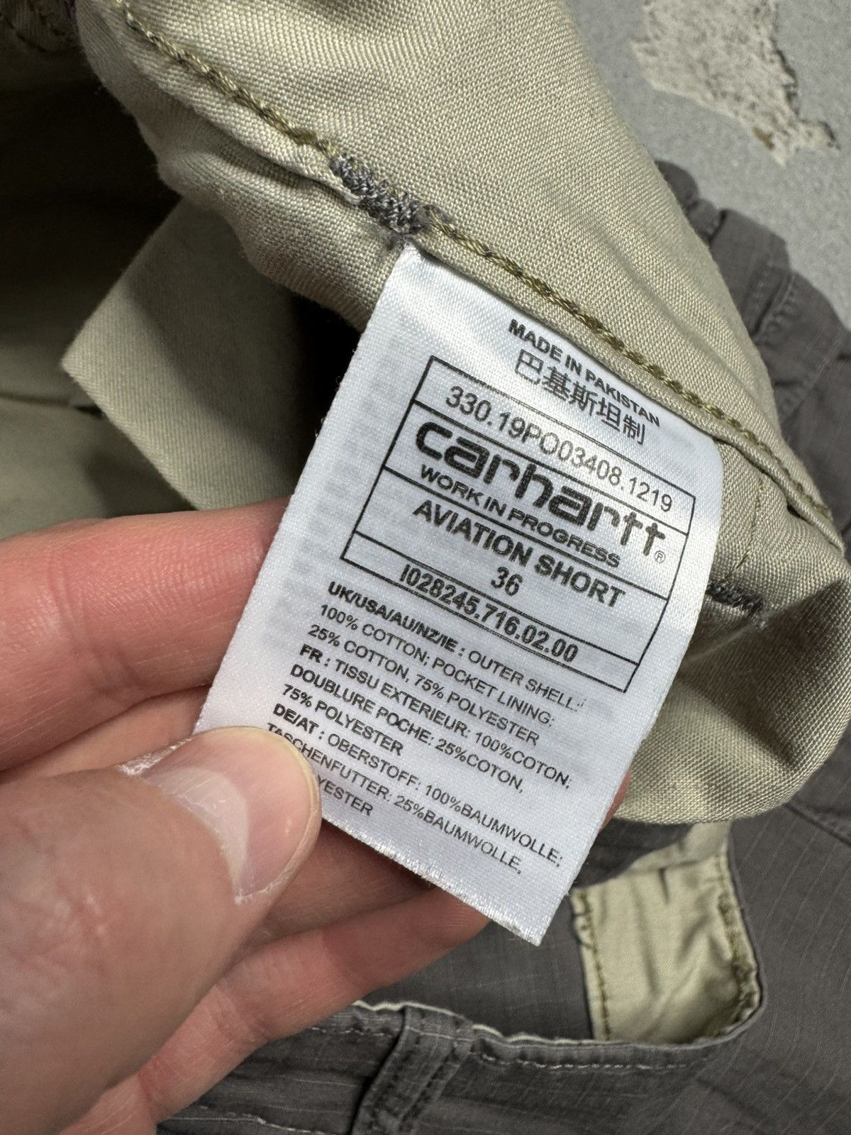 Carhartt Vintage Carhartt Wip shorts cargo Size US 36 / EU 52 - 4 Thumbnail