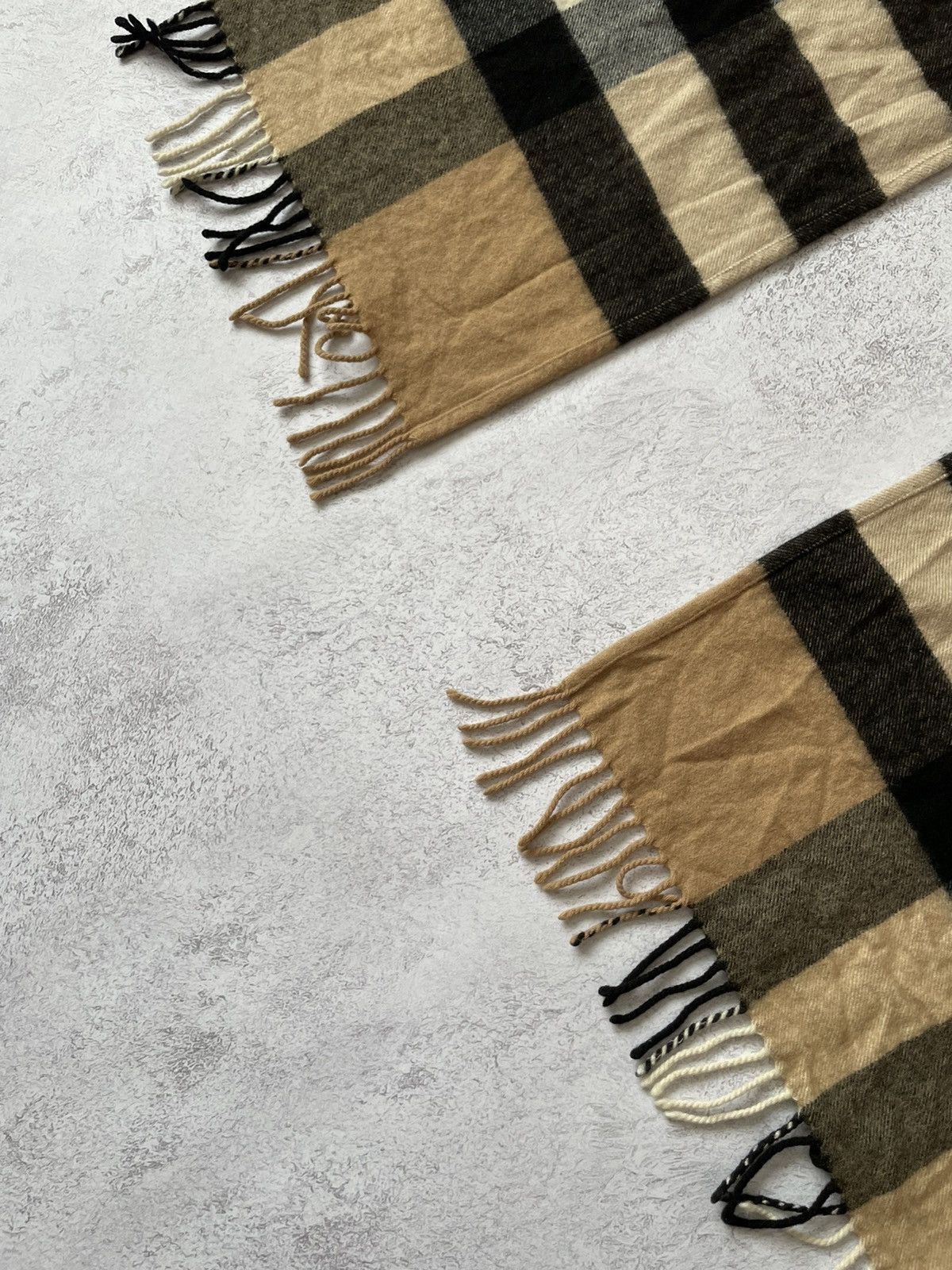 Burberry Cashmere Burberry Cape Luxury Size US L / EU 52-54 / 3 - 8 Thumbnail