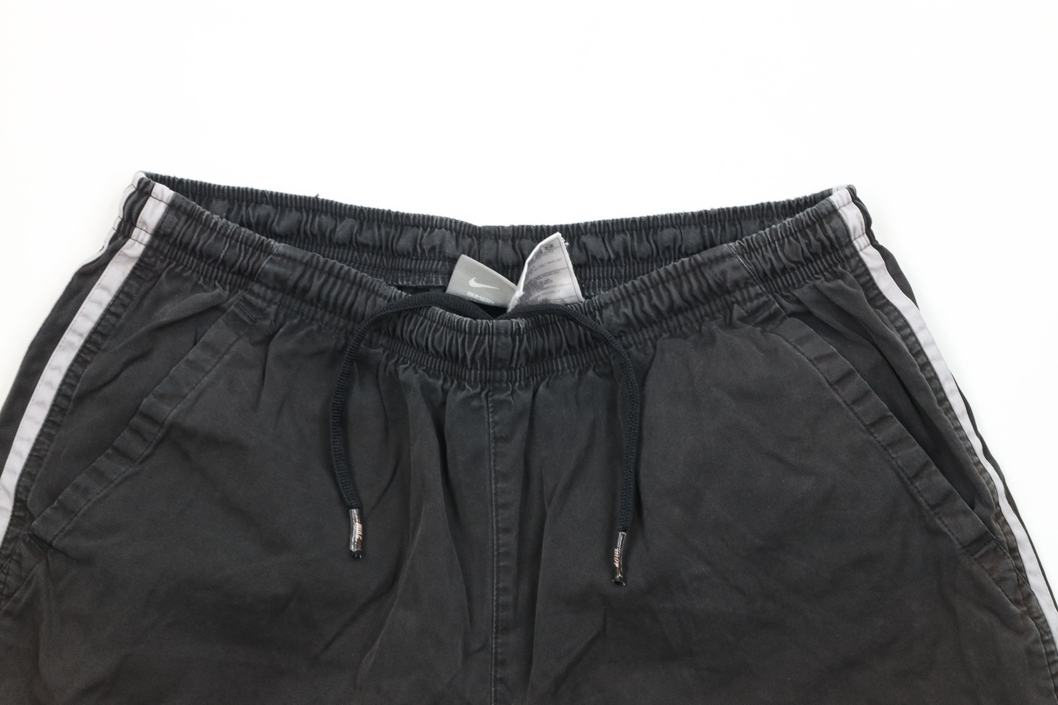 Nike × Vintage Vintage Nike Scott Mini Swoosh Striped Above Knee Shorts Size US 32 / EU 48 - 2 Thumbnail