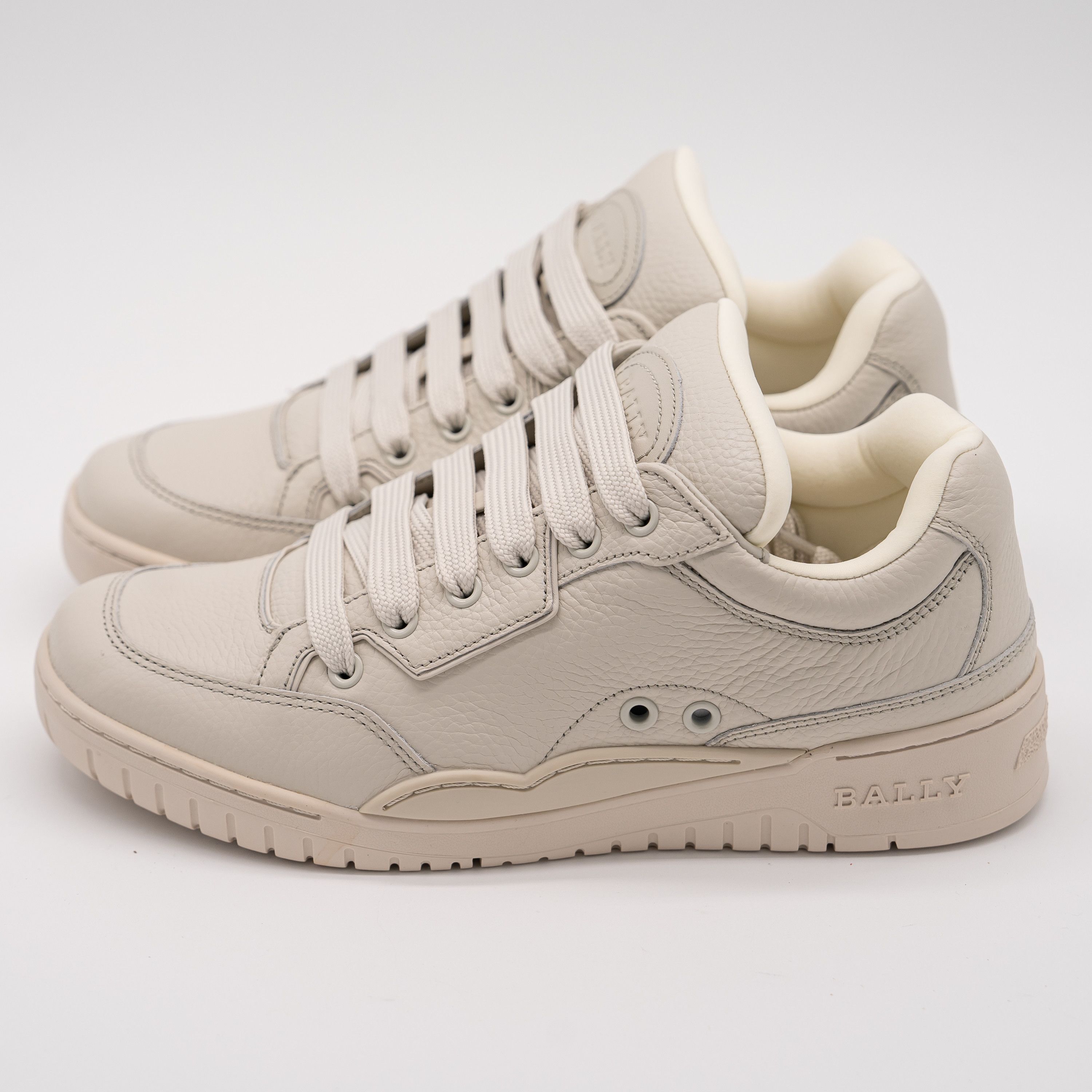 Bally 9.5 Bally Kiro Dusty White Leather Sneakers Beige Size US 9.5 / IT 39.5 - 4 Thumbnail