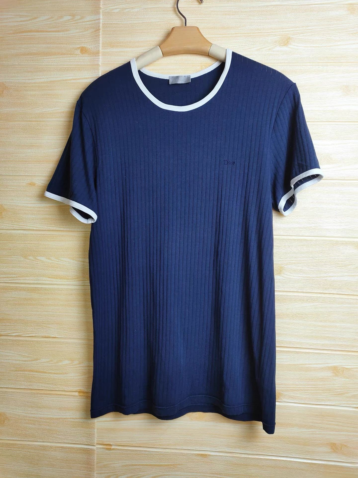 Dior Dior Men's Crew Neck Short Sleeve T-Shirt K29 Size US L / EU 52-54 / 3 - 1 Thumbnail