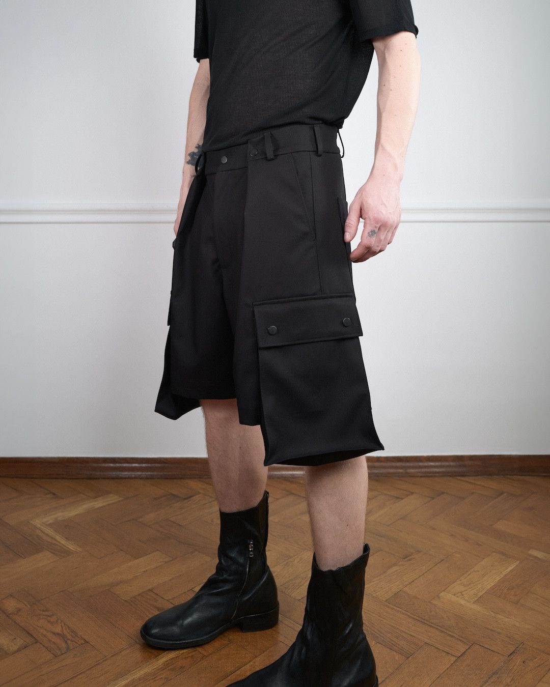 Individual Sentiments MODULAR CARGO SHORTS Size US 30 / EU 46 - 2 Thumbnail
