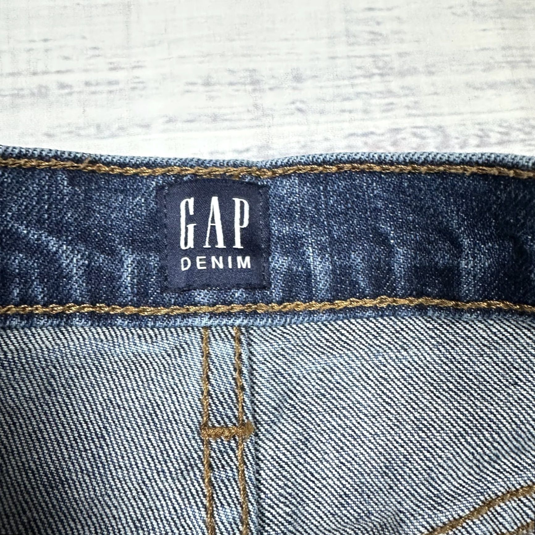 Gap VINTAGE Gap Denim Blue Cut Off Raw Hem Shorts Casual Cotton Sz 28 Tall Women’s Wide-leg? (Note: cannot add) Size 28" / US 6 / IT 42 - 4 Thumbnail
