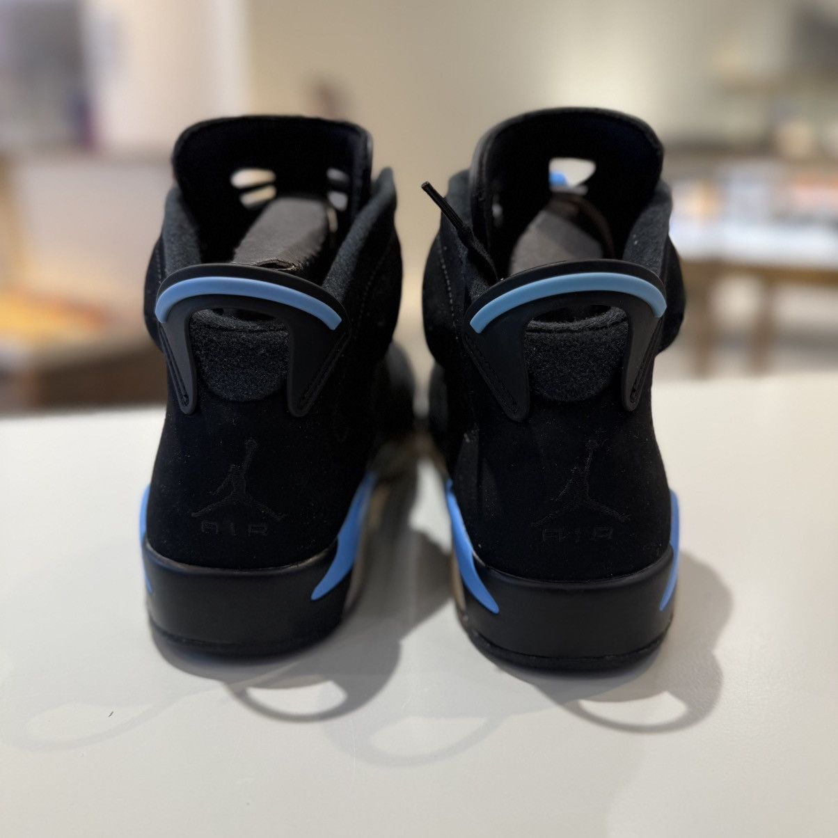 Jordan Brand Air Jordan 6 Retro UNC Size US 10 / EU 43 - 3 Thumbnail