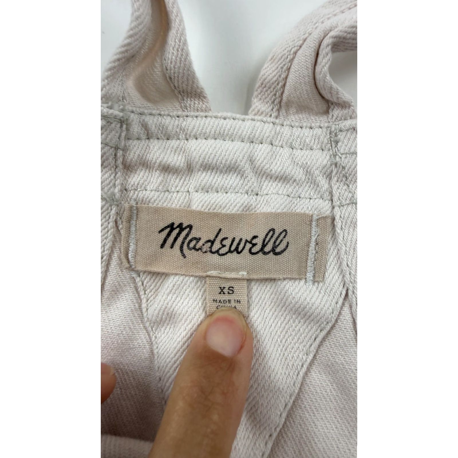 Madewell VINTAGE Madewell Overalls Shorts Womens XS Ecru Denim Raw Hem Frayed Side Zip Shortalls Size 26" / US 2 / IT 38 - 5 Thumbnail
