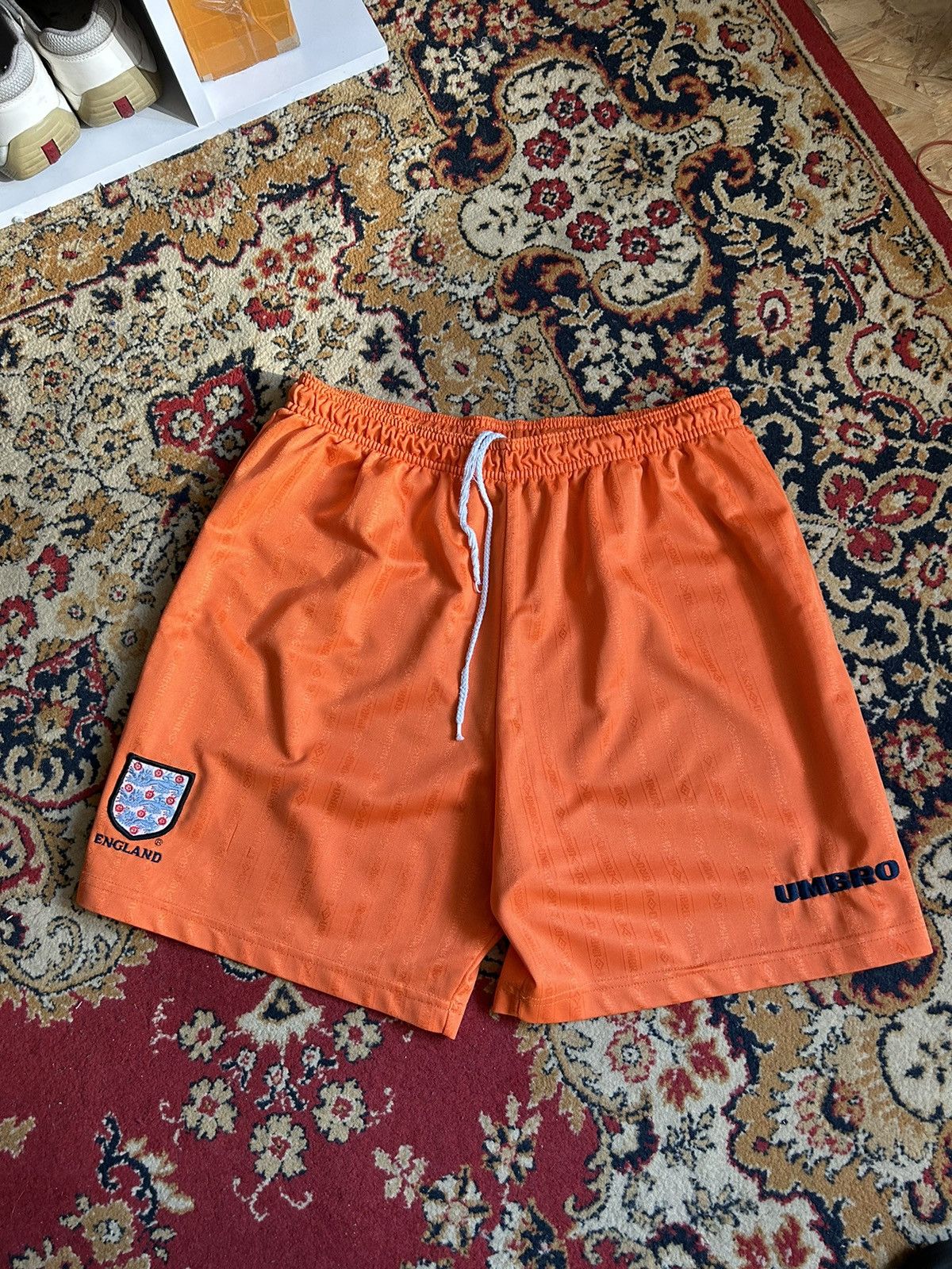 Umbro Vintage ENGLAND Goalkeeper Football Shorts 90s Size US 30 / EU 46 - 1 Thumbnail
