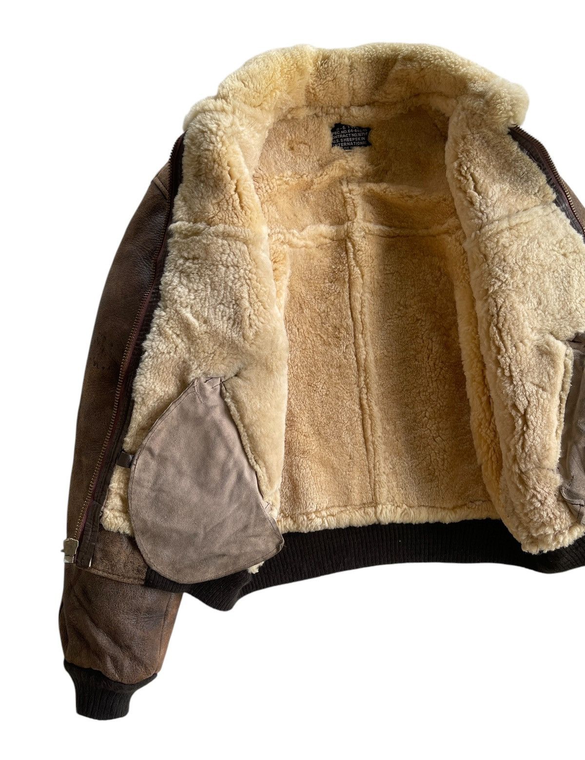 Vintage Vintage B-6 U.S Sheepskin International Flight USA Jacket Size US L / EU 52-54 / 3 - 5 Thumbnail
