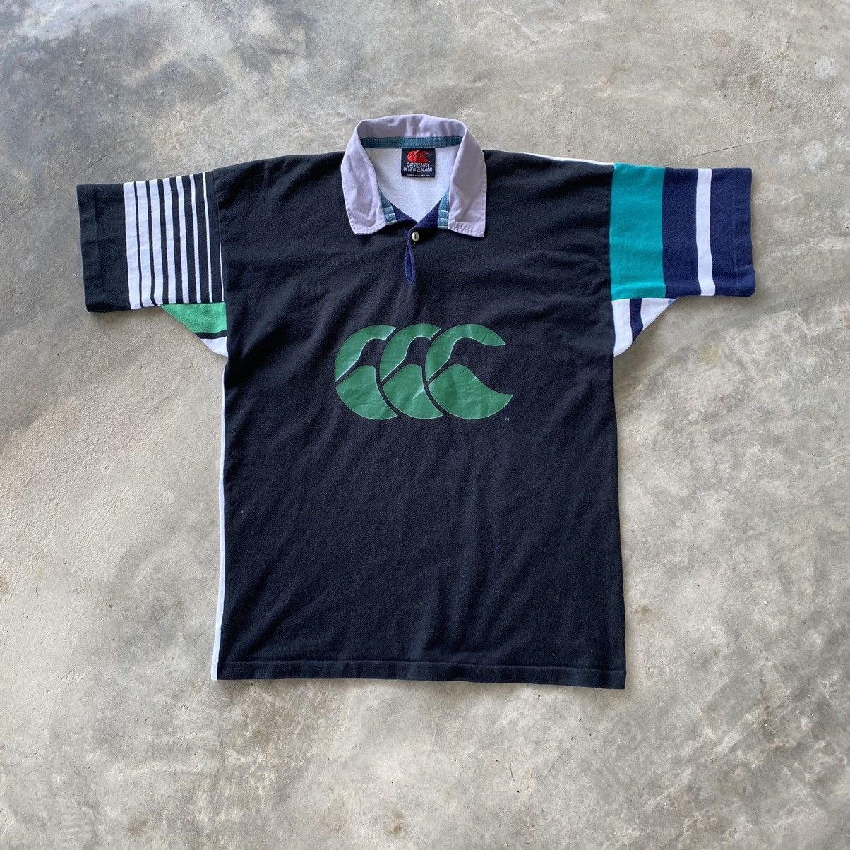 Canterbury of New Zealand CANTERBURY Uglies Big Logo Multicolor Rugby Polo Size US L / EU 52-54 / 3 - 1 Thumbnail