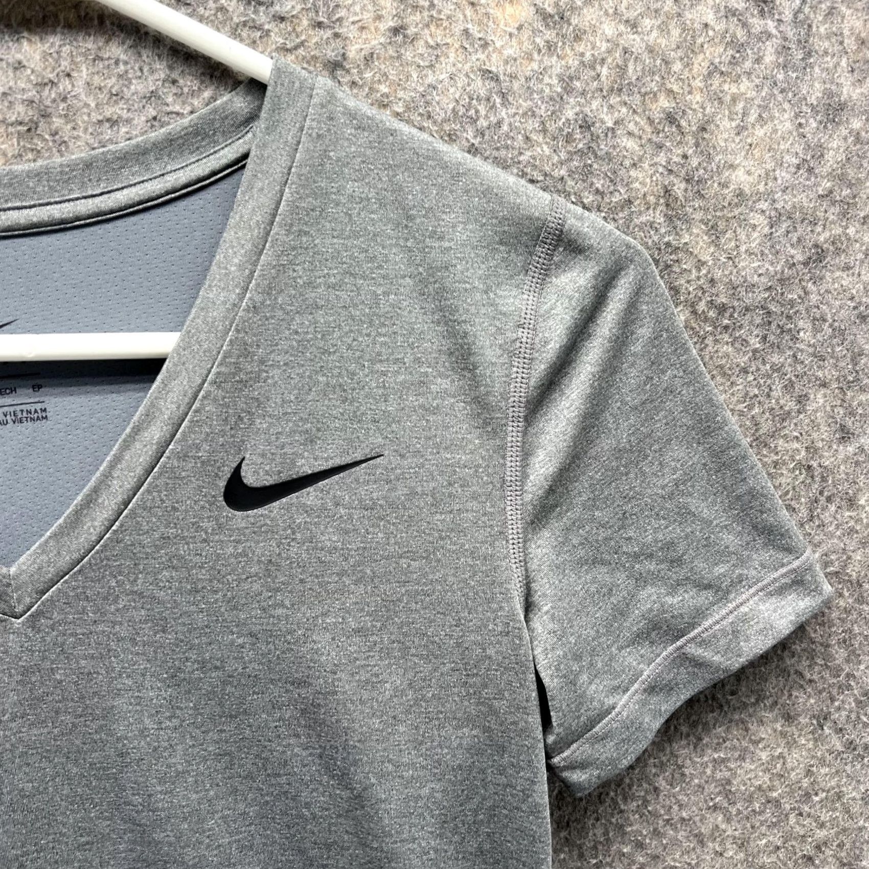 Nike VINTAGE: No Nike Shirt Womens XS Gray Athletic T-Shirt Short Sleeve Pullover Dri-Fit Polyester Swoosh Size XS / US 0-2 / IT 36-38 - 4 Thumbnail
