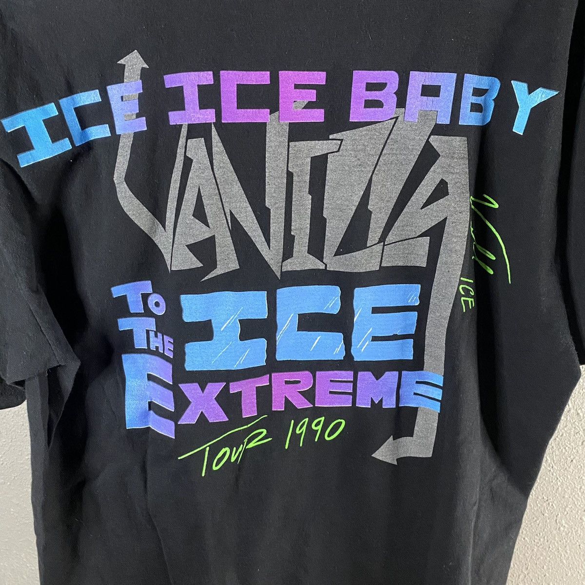 Rap Tees × Vintage 1990 Vanilla Ice “To The Extreme” Tour Rap tee Size US L / EU 52-54 / 3 - 4 Thumbnail