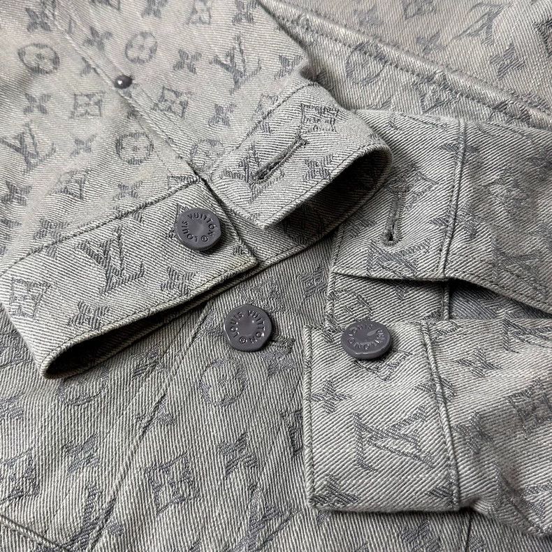 Louis Vuitton Louis Vuitton Grey dark-striped washed denim jacket 2505-Ne Size US L / EU 52-54 / 3 - 8 Thumbnail