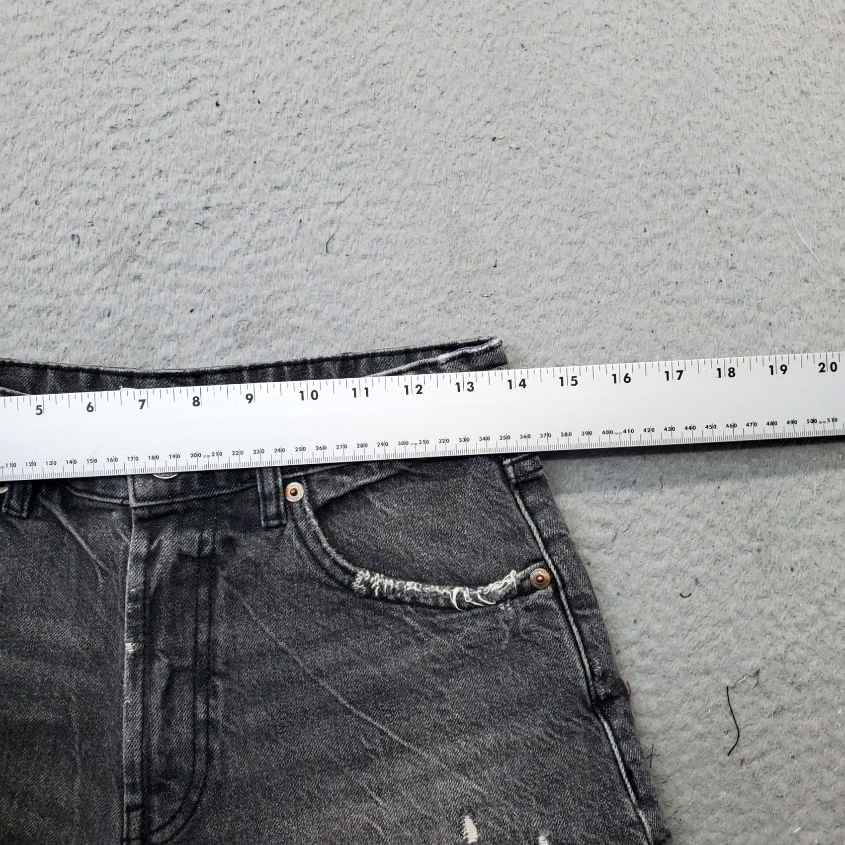 Zara Zara Womens 4 Gray Denim 5-Pocket Jean Shorts Casual Comfort Dark Wash Vintage-Check Free Size 27" / US 4 / IT 40 - 5 Thumbnail