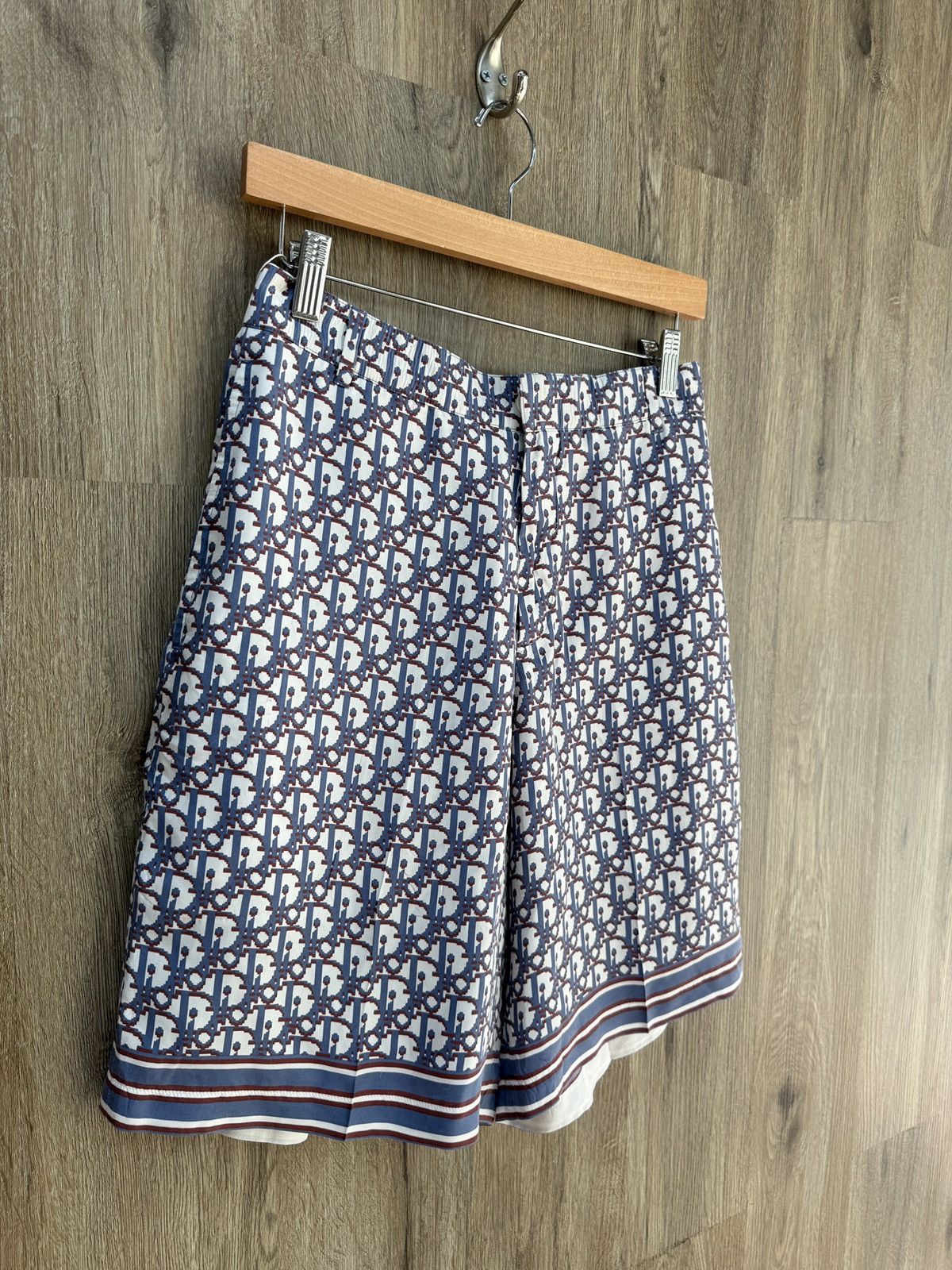 Dior Christian Dior Silk Shorts Size US 28 / EU 44 - 2 Thumbnail