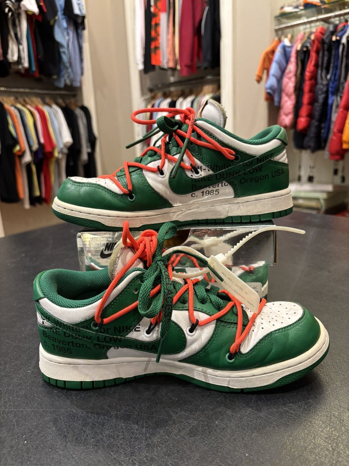 Nike Off-White X Nike Dunk Low ‘Pine Green’ Size US 6 / EU 39 - 2 Thumbnail