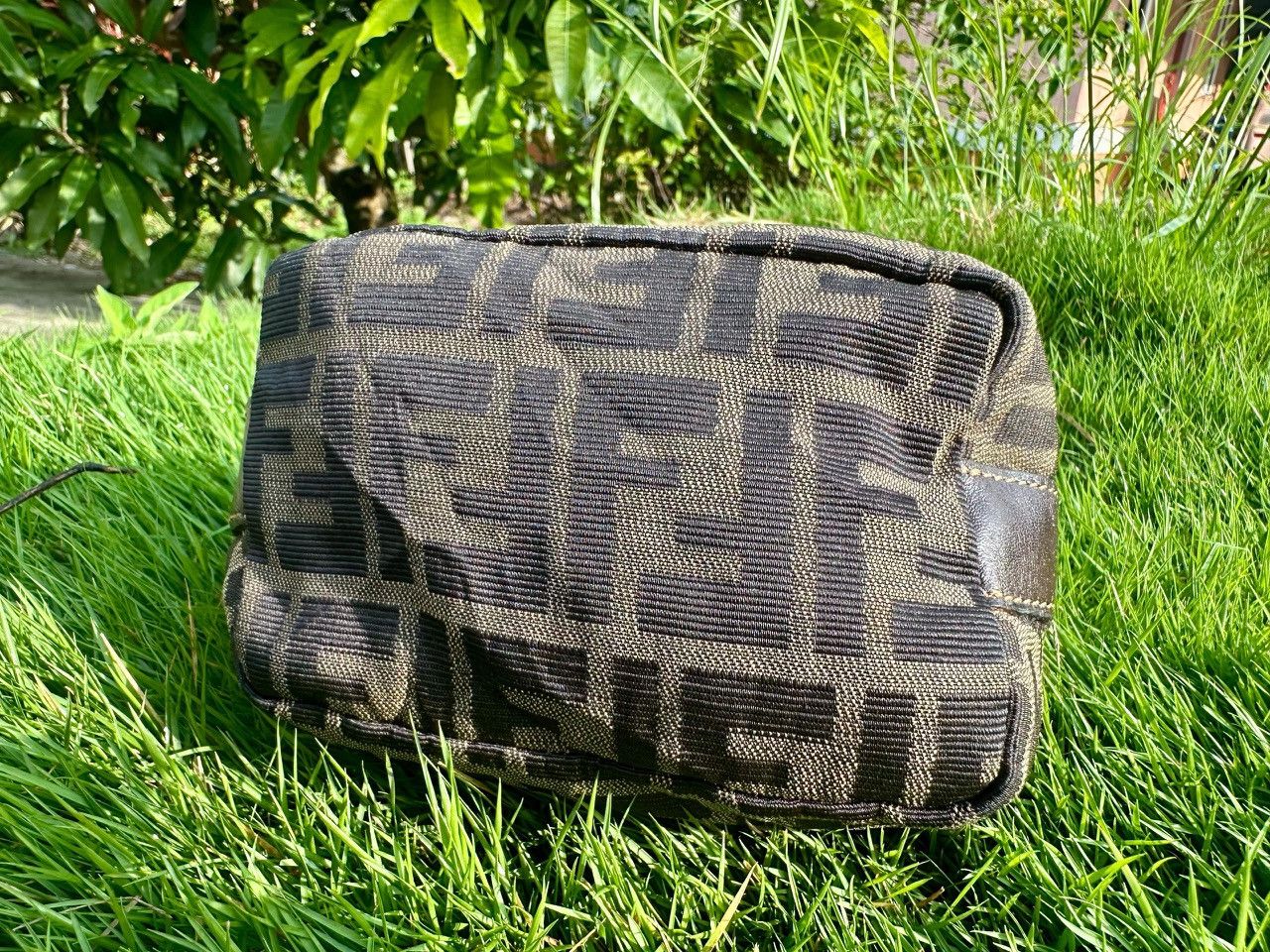 Fendi Authentic Fendi Zucca Mini Cosmetic Bag Size ONE SIZE - 4 Thumbnail