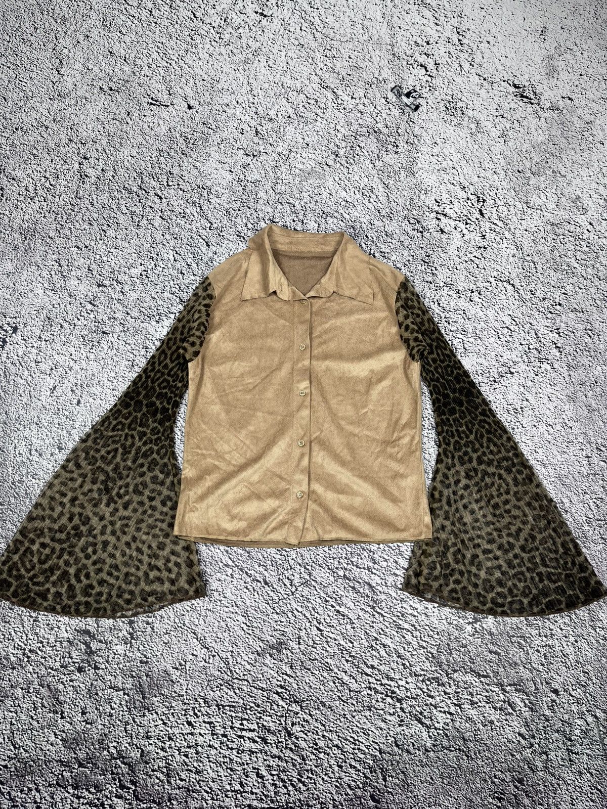 Japanese Brand Vintage Y2K Glamour flare leoprad sleeve luxury shirt Size M / US 6-8 / IT 42-44 - 1 Thumbnail