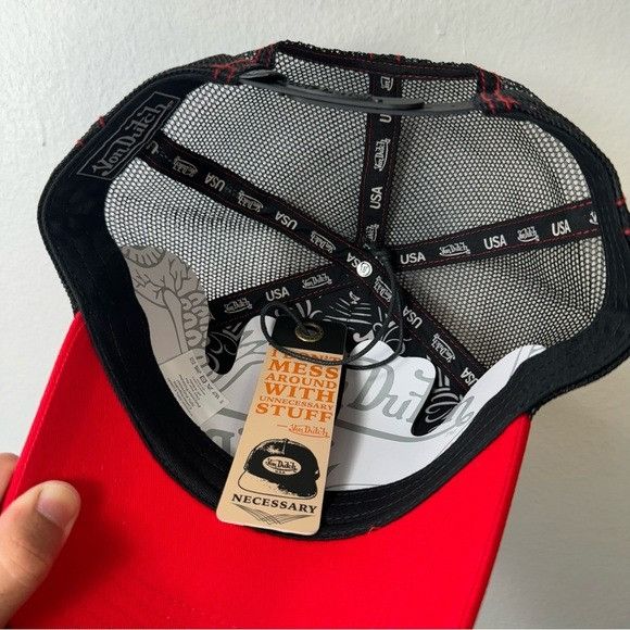 Designer × Von Dutch NWT VON DUTCH RED, OFF-WHITE & BLACK TRUCKER HAT Size ONE SIZE - 7 Thumbnail