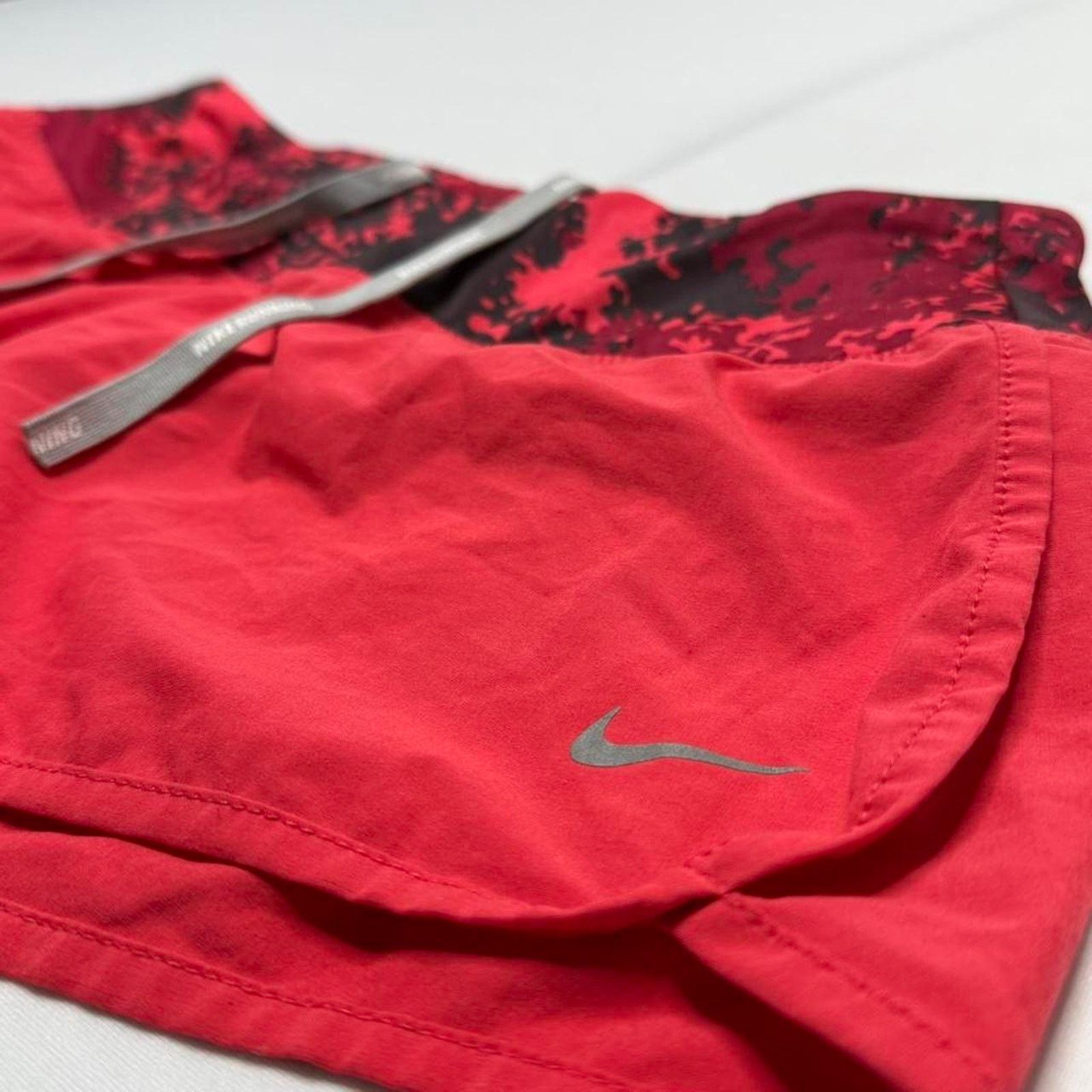 Nike Nike Low Rise 2” Y2K 2000s Activewear Running Shorts Size XS | Grailed