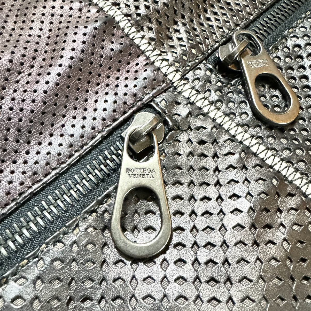 Bottega Veneta runway, Bottega Veneta mesh leather shoulder clutch bag Size ONE SIZE - 13 Thumbnail
