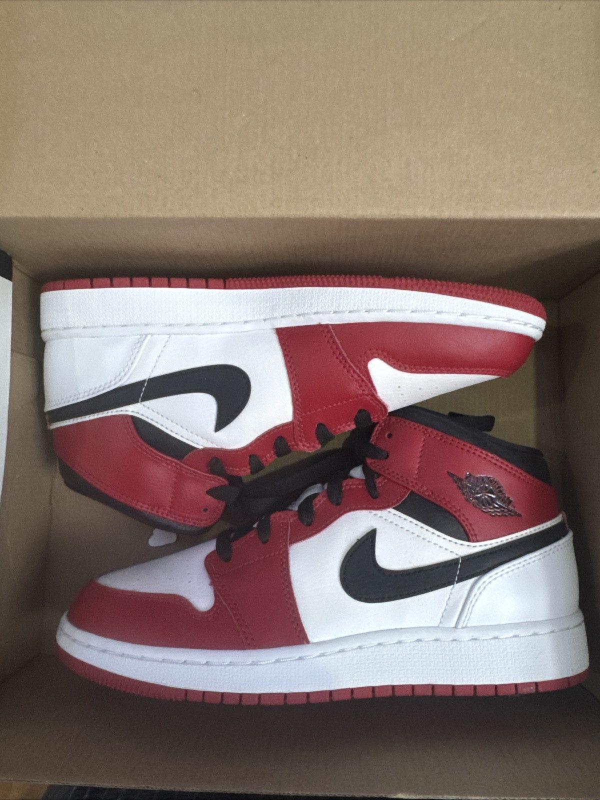 JORDAN 1 MID CHICAGO GS