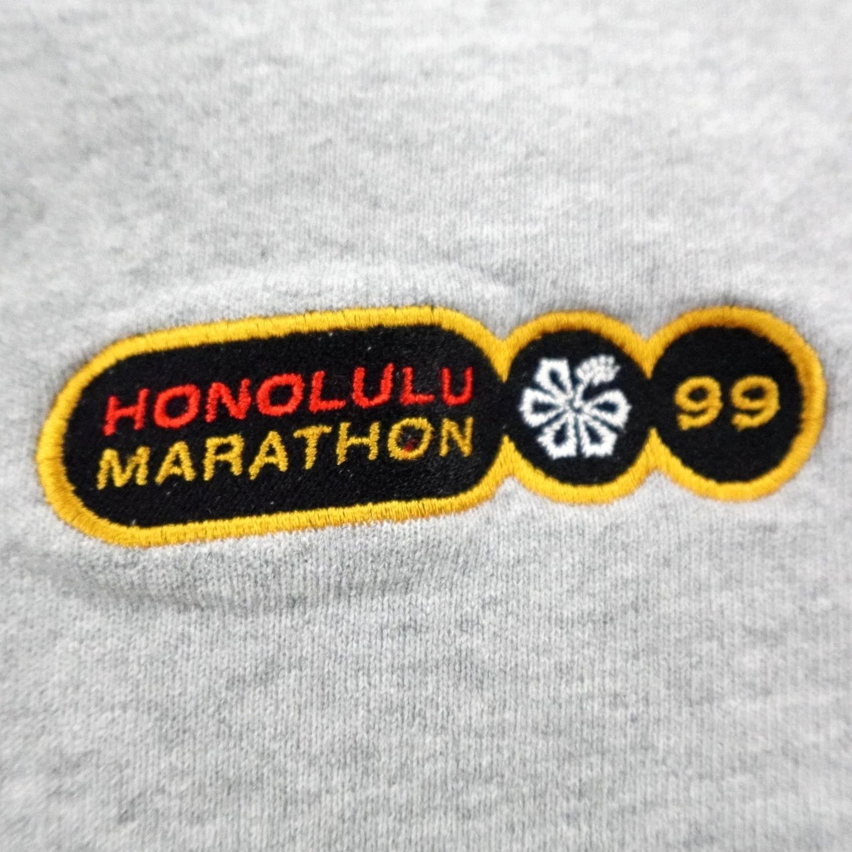 Nike VINTAGE Nike Sweatshirt Mens XL Gray Honolulu Marathon 1999 Crewneck Fleece 90s Size US XL / EU 56 / 4 - 5 Thumbnail