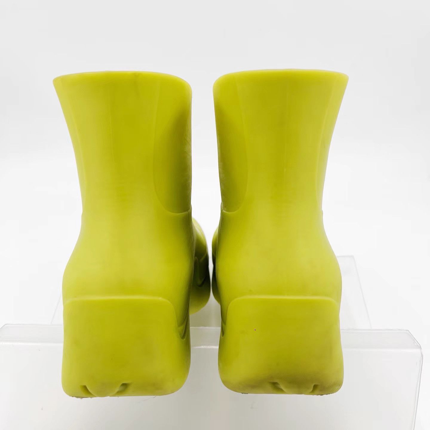 Bottega Veneta Bottega Veneta Fluorescent Green Puddle Rubber Boots K12 Size US 7 / IT 37 - 5 Thumbnail