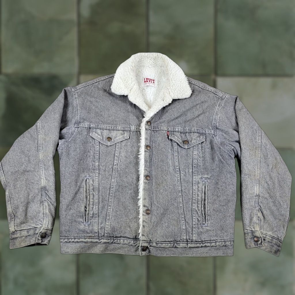 Levi's VINTAGE Levis Trucker Jacket Mens L Black Snap Sherpa Lined Distressed USA 80s Size US L / EU 52-54 / 3 - 1 Thumbnail
