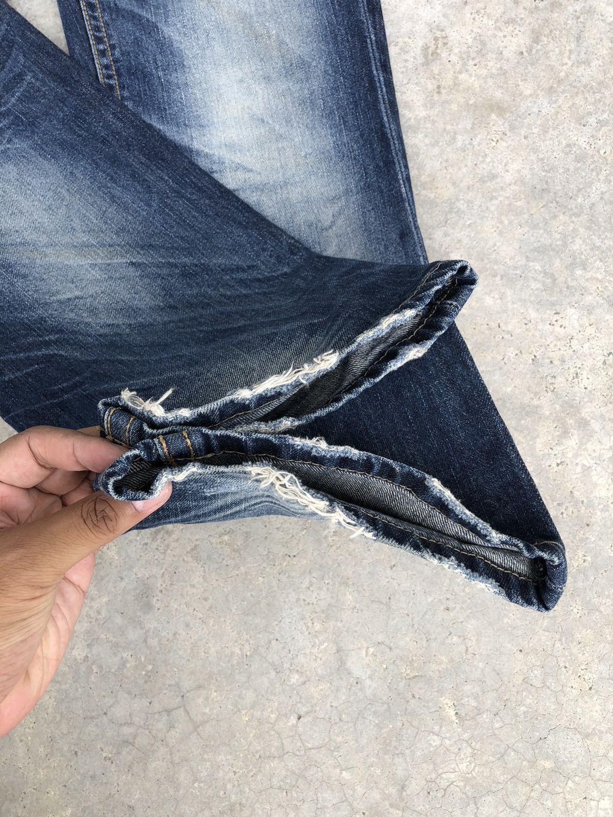 Japanese Brand Rare Yoshitomo Nara Lolita Dog Distressed Jeans Size US 32 / EU 48 - 13 Thumbnail