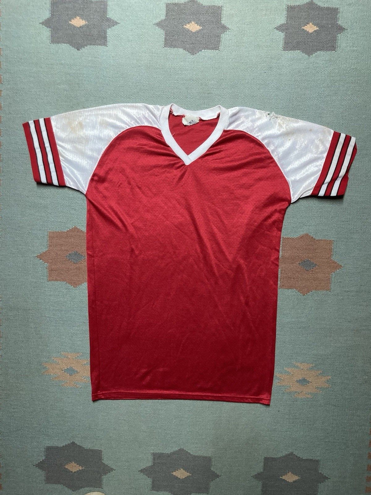 Vintage 70s 80s mesh jersey t shirt football red stripe distressed L Size US L / EU 52-54 / 3 - 1 Thumbnail