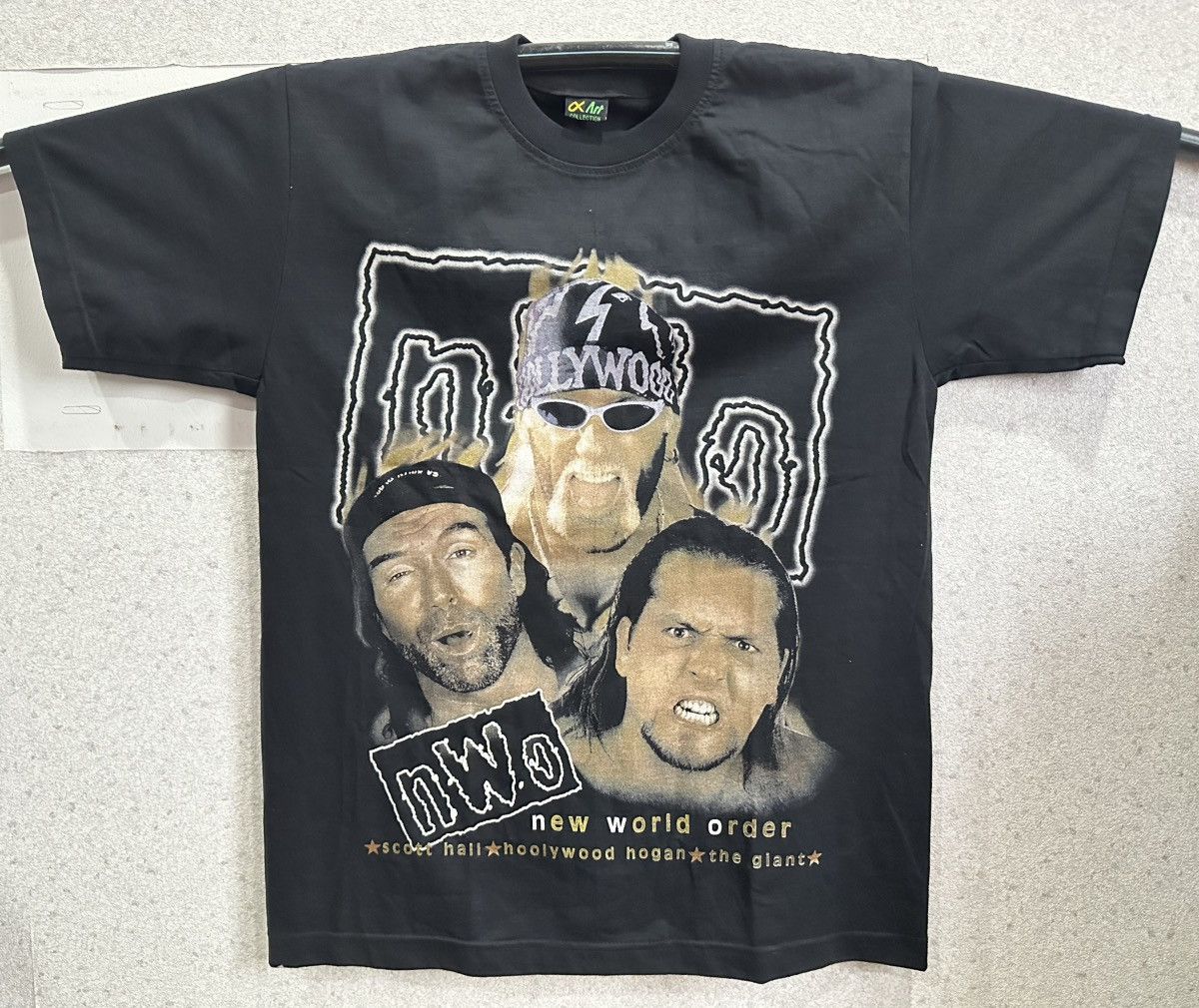 Vintage × WWE × WWF Vintage 90s Hollywood Hogan WWE WWF BPT01 Size US L / EU 52-54 / 3 - 1 Thumbnail