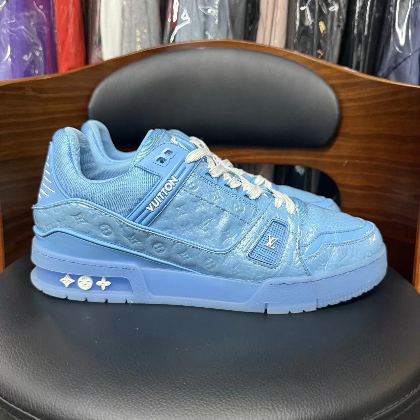 Louis Vuitton LV Trainer Blue Embossed Monogram Blue Art Gallery 8/42 Size US 9 / EU 42 - 4 Thumbnail