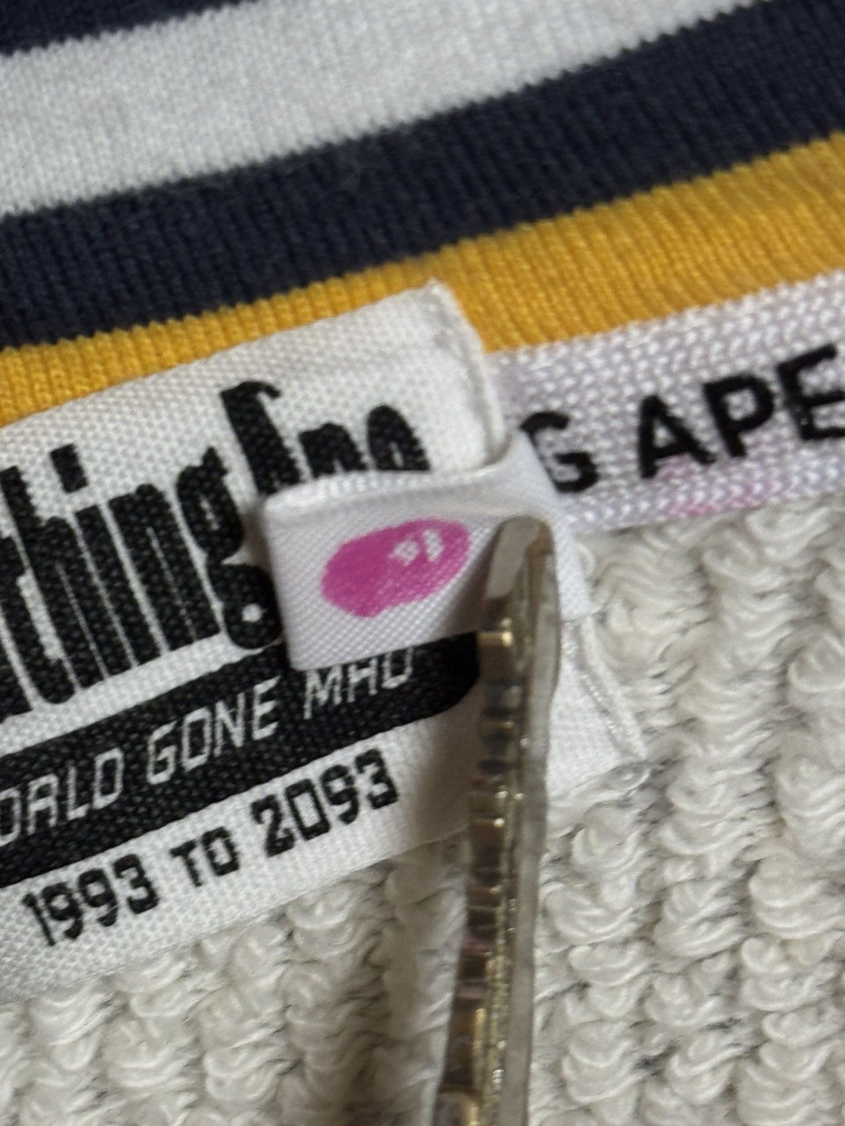 Bape A BATHING APE® One Point Regular Fit Full Zip Hoodie. Size S / US 4 / IT 40 - 10 Thumbnail