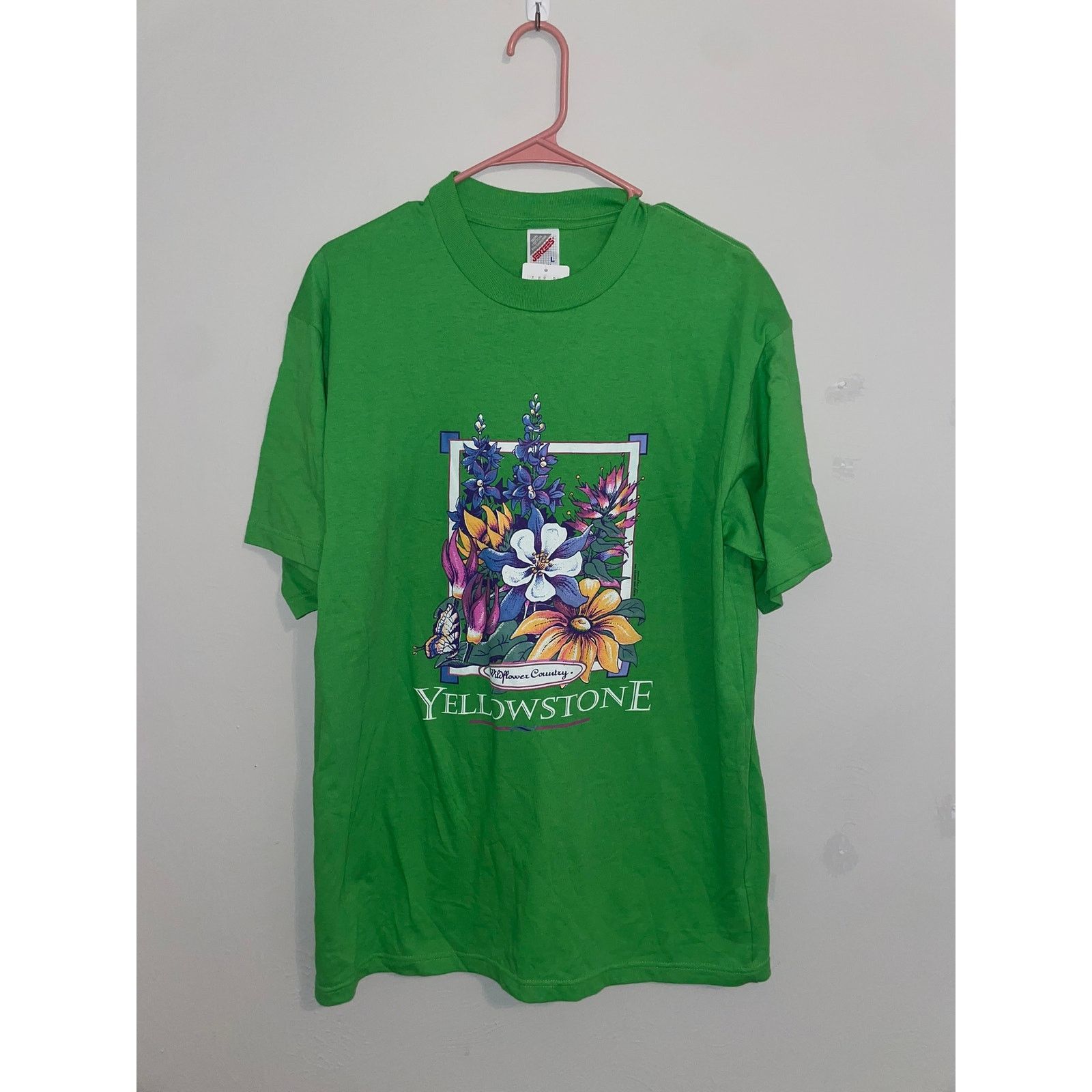 Jerzees Vintage Yellowstone Shirt Wildflower Green Tee VTG 90s L Size US L / EU 52-54 / 3 - 1 Thumbnail