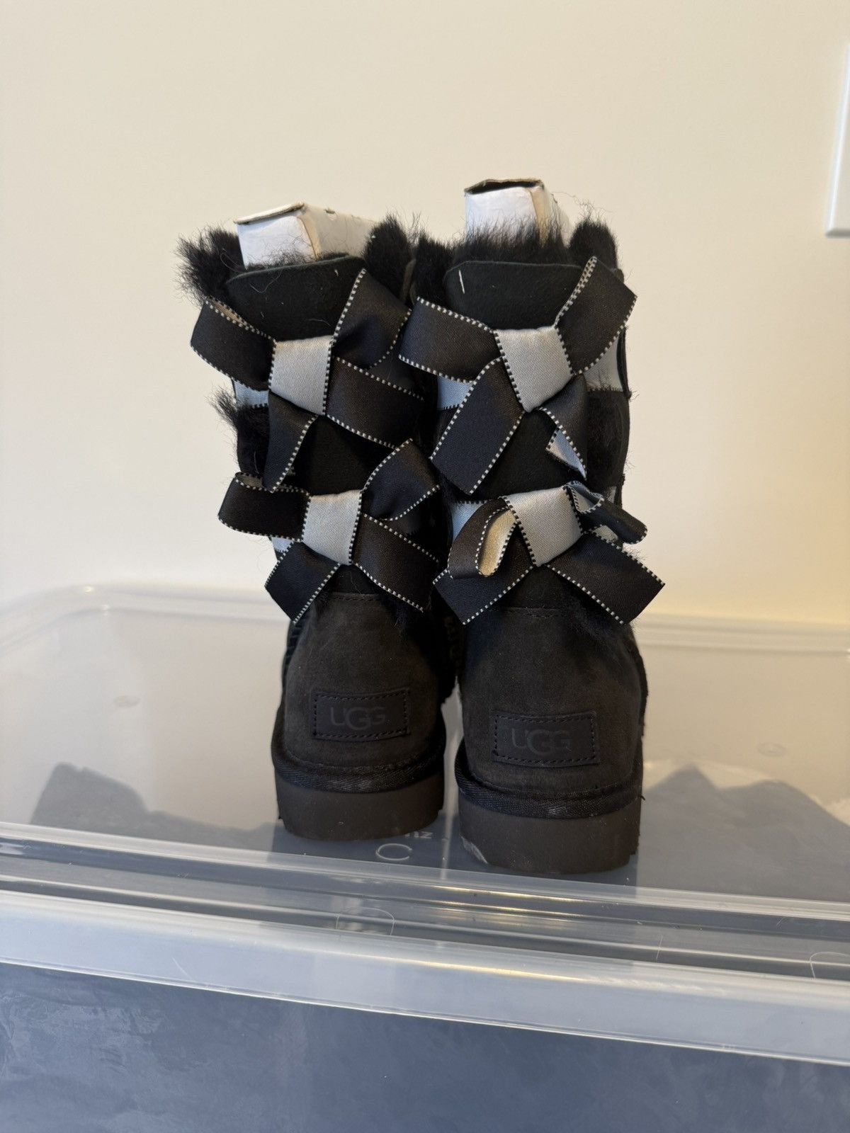 Ugg Ugg boots with ribbons Size US 7 / IT 37 - 2 Thumbnail