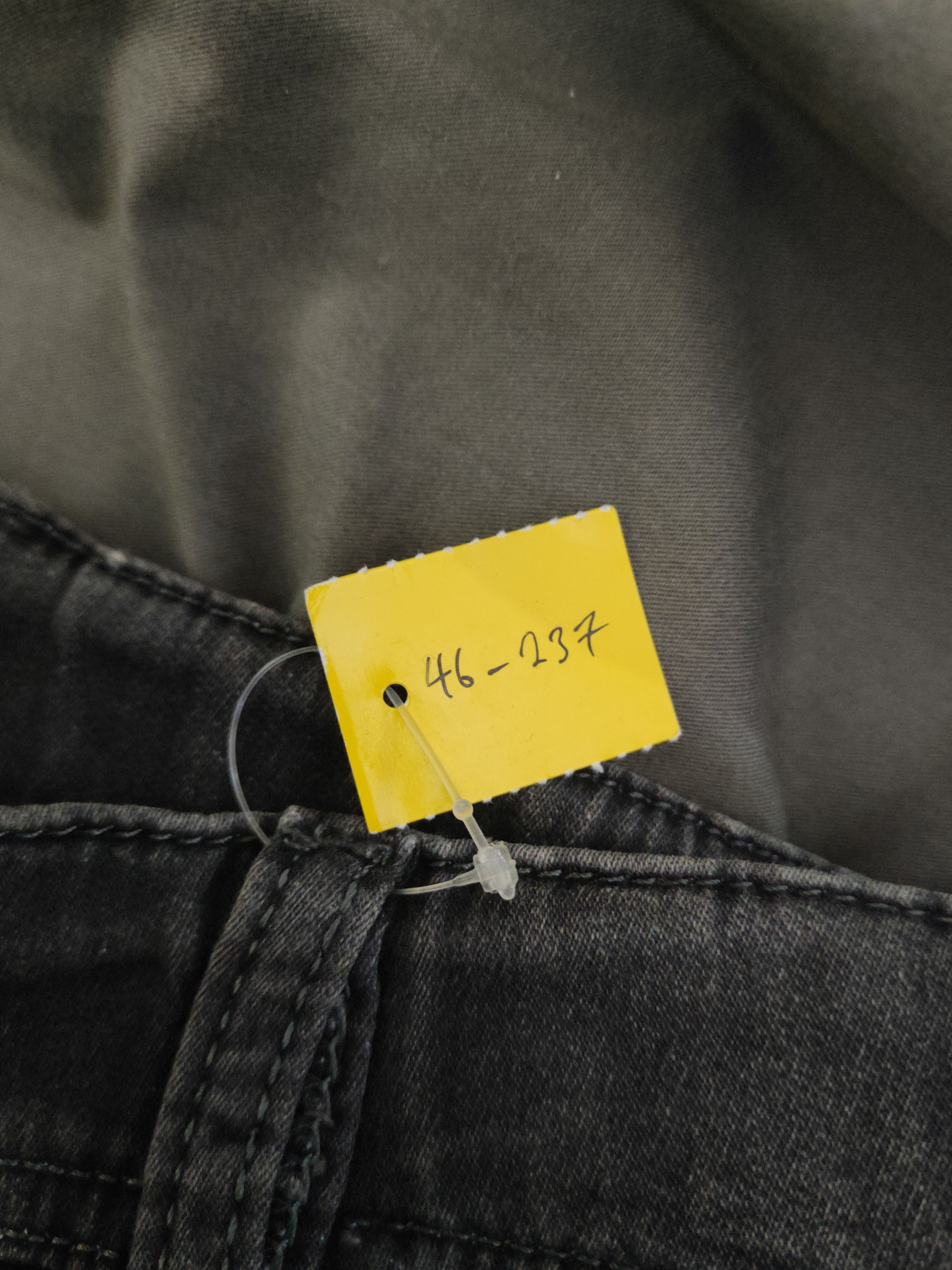 Diesel DL Diesel Black Ripped Soft Jeans sweatpants #46-237T Size US 33 - 18 Thumbnail